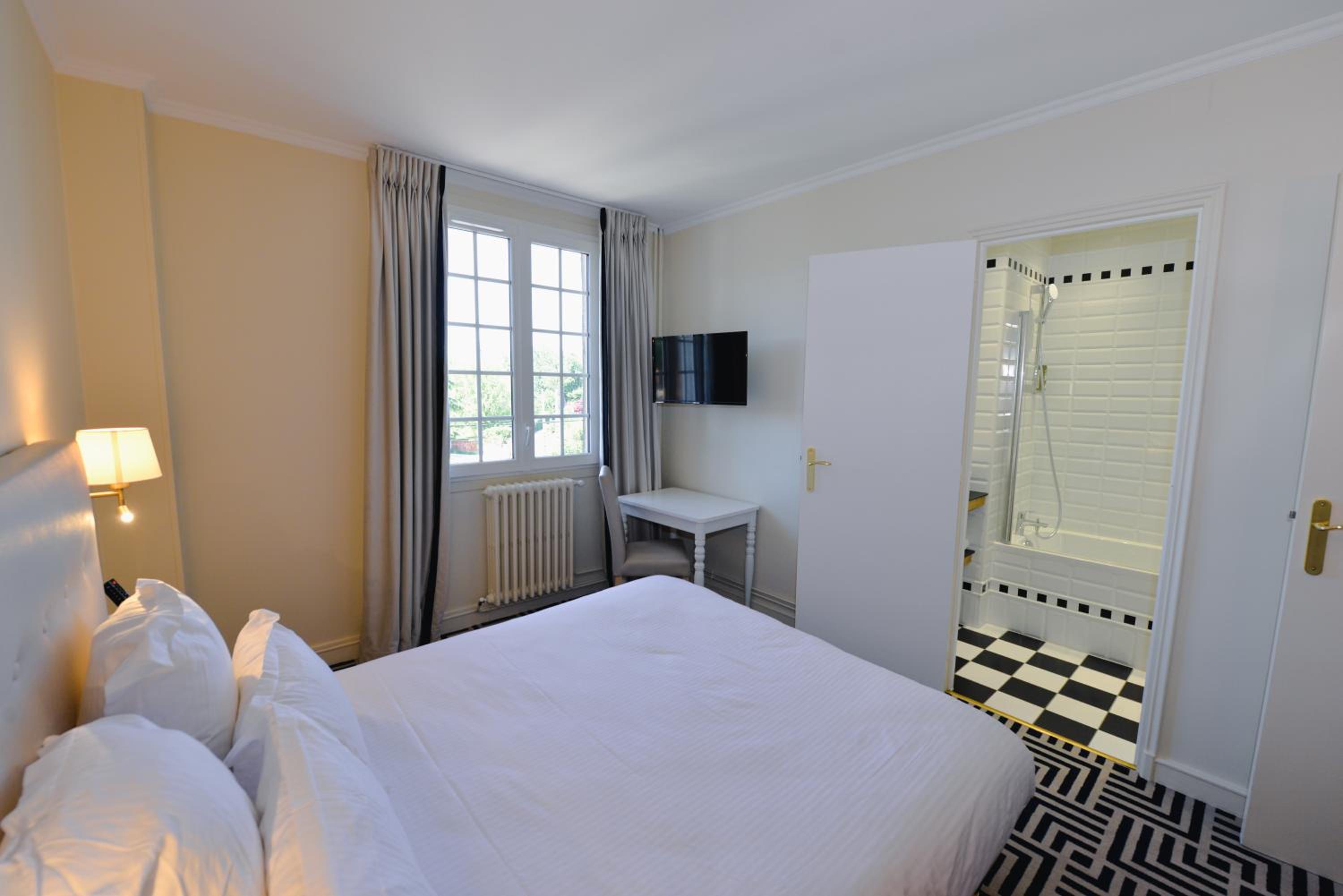 Double or Twin Room with Village View - Photo 1