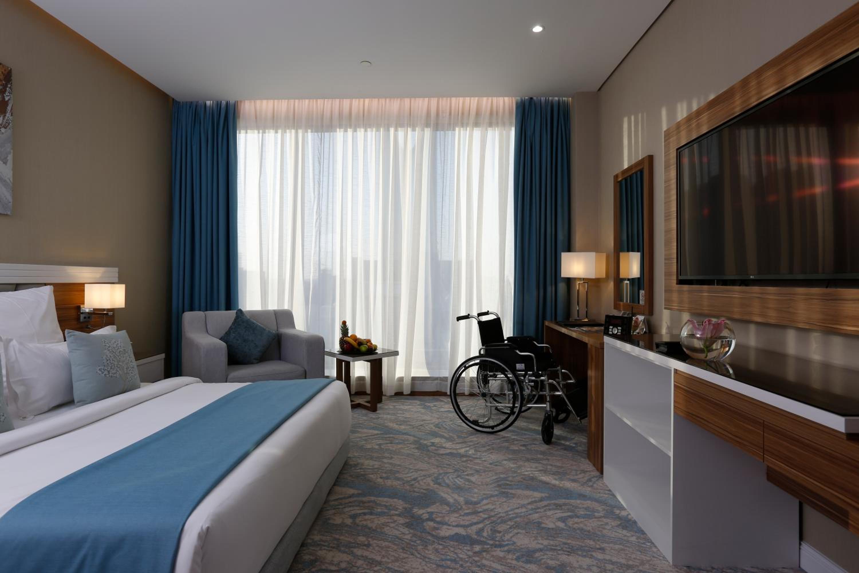 King Room - Disability Access thumbnail 5