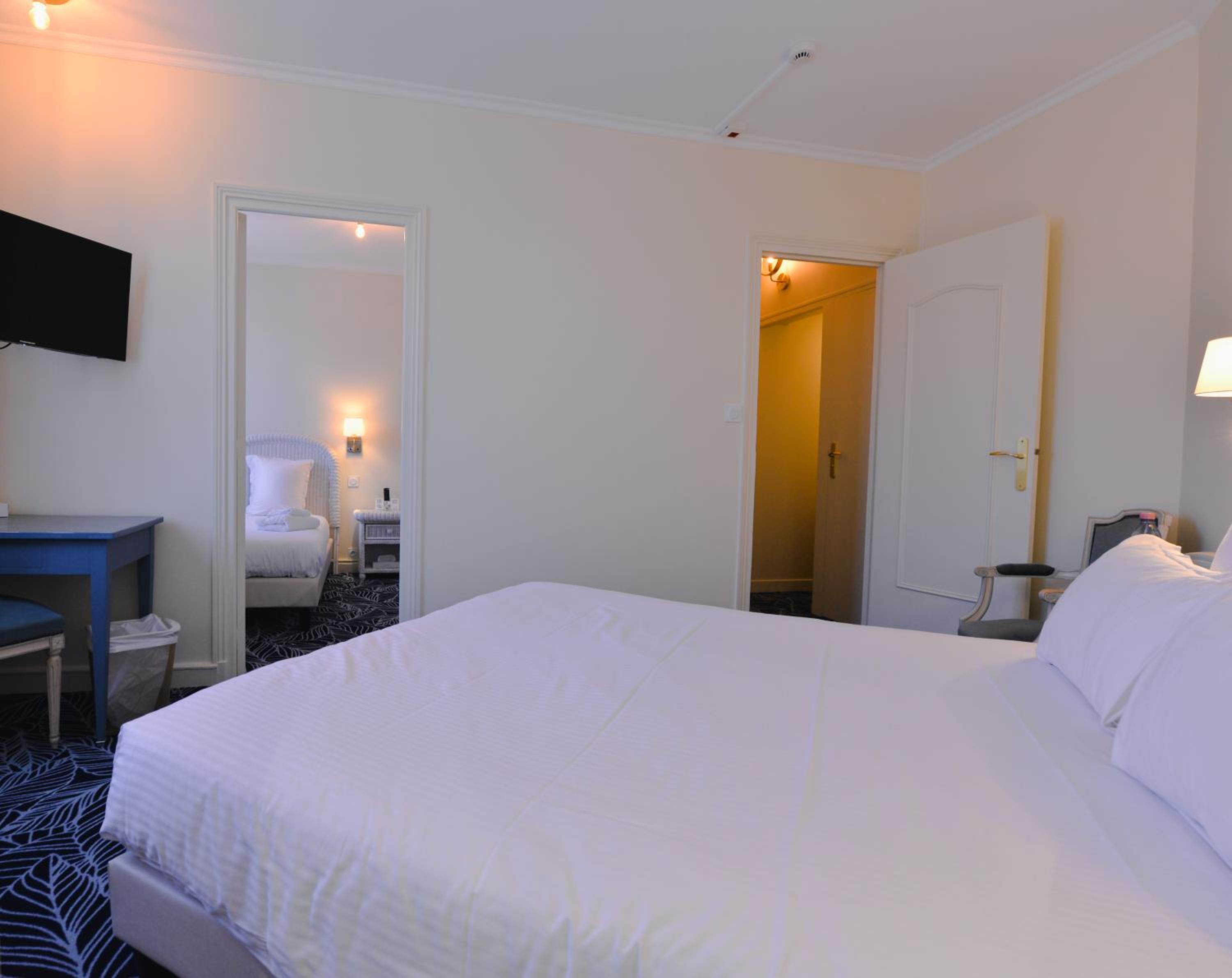 Quadruple Room with Village View - Photo 1