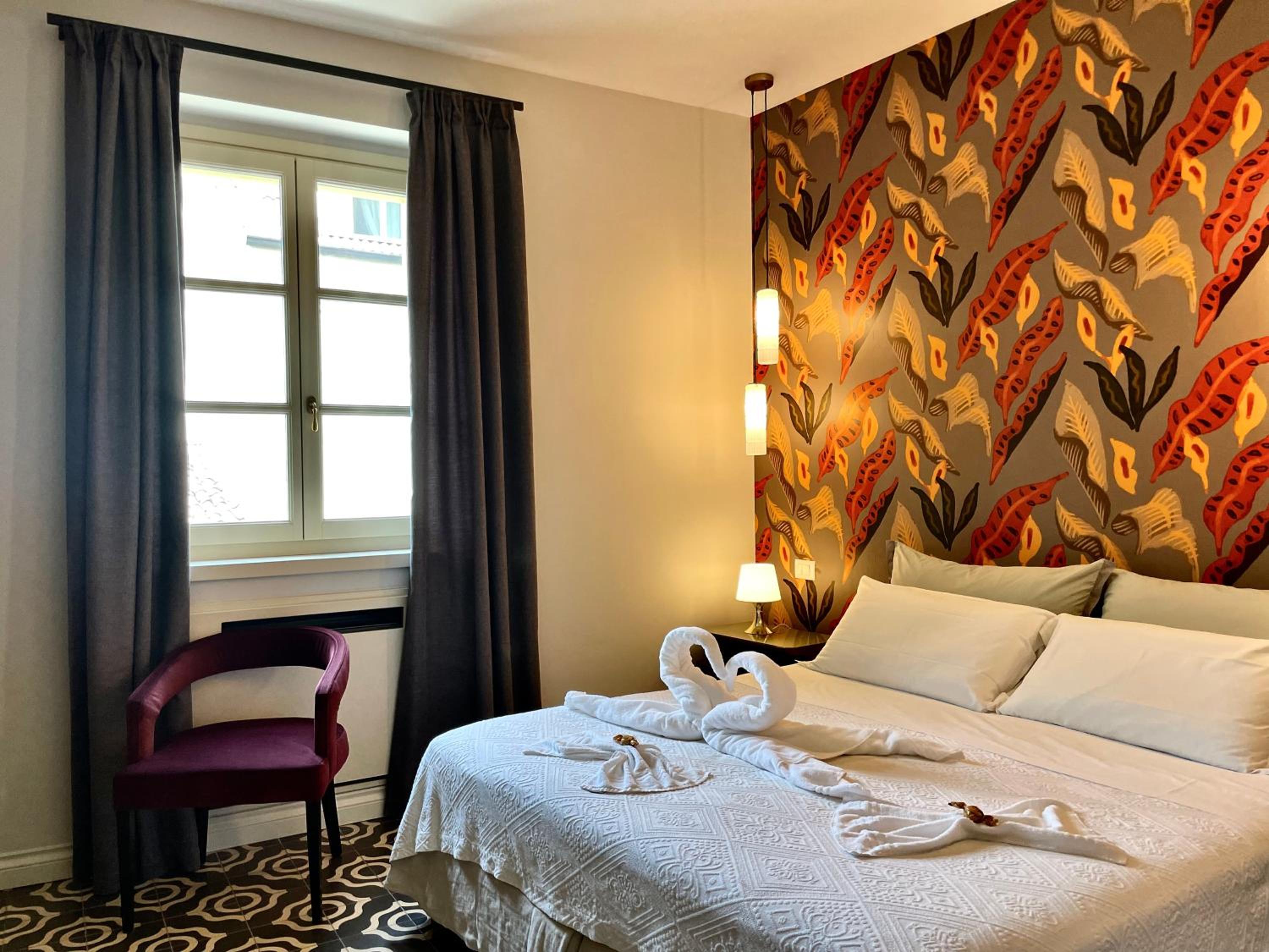 Deluxe Double or Twin Room with Balcony - Photo 3
