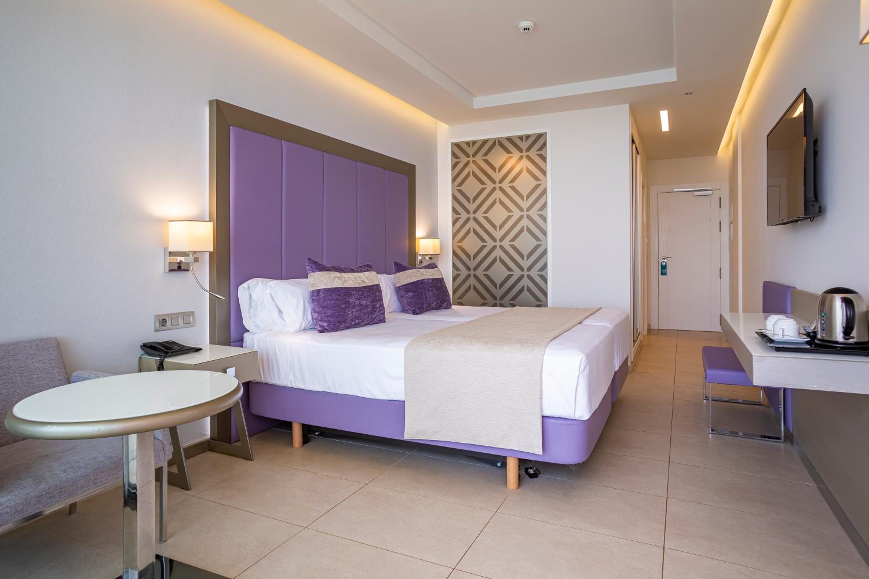 Double Room with Sea View photo 2