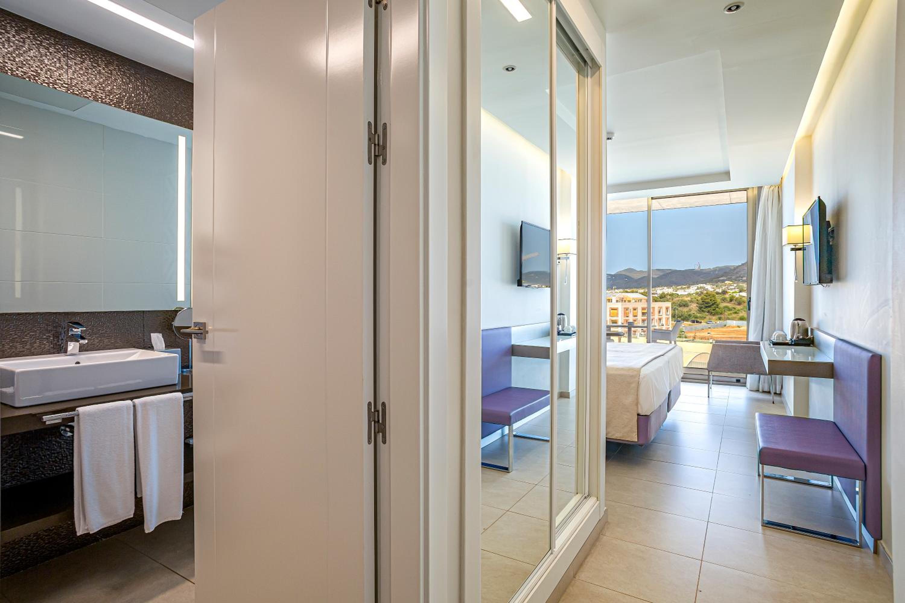 Double Room with City View photo 3