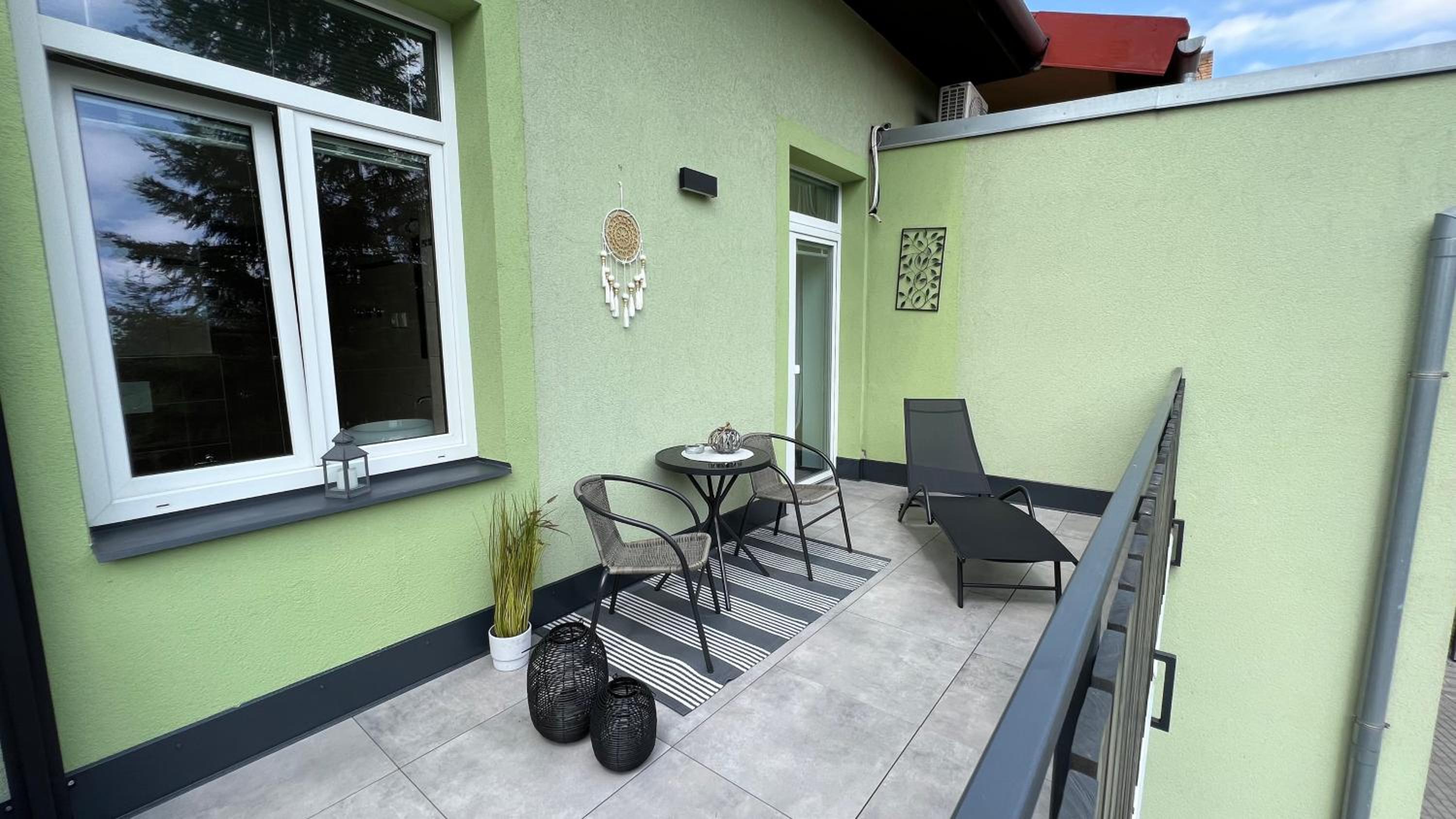 Deluxe Double Room with Balcony photo 2