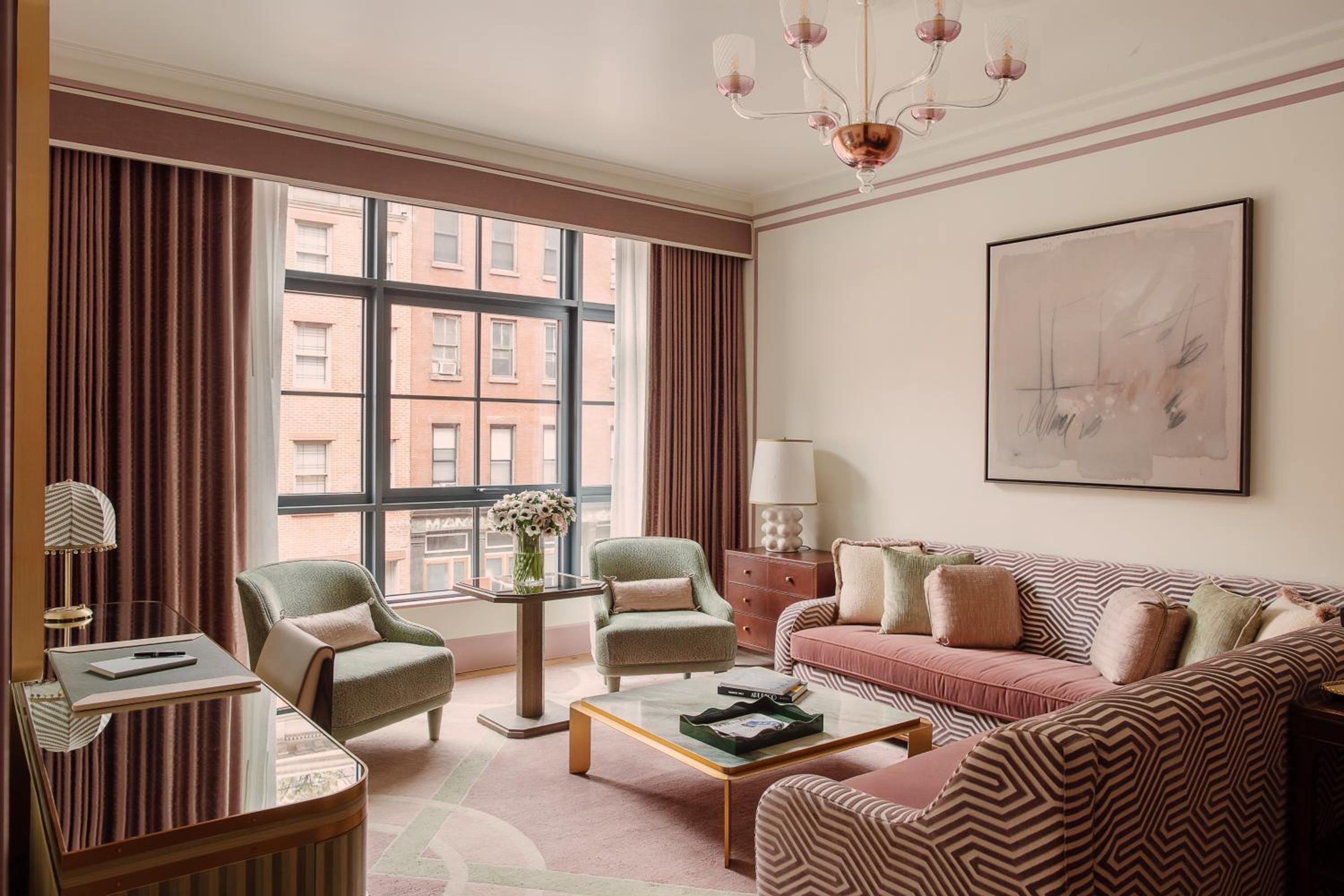 Tribeca Corner Suite thumbnail 6