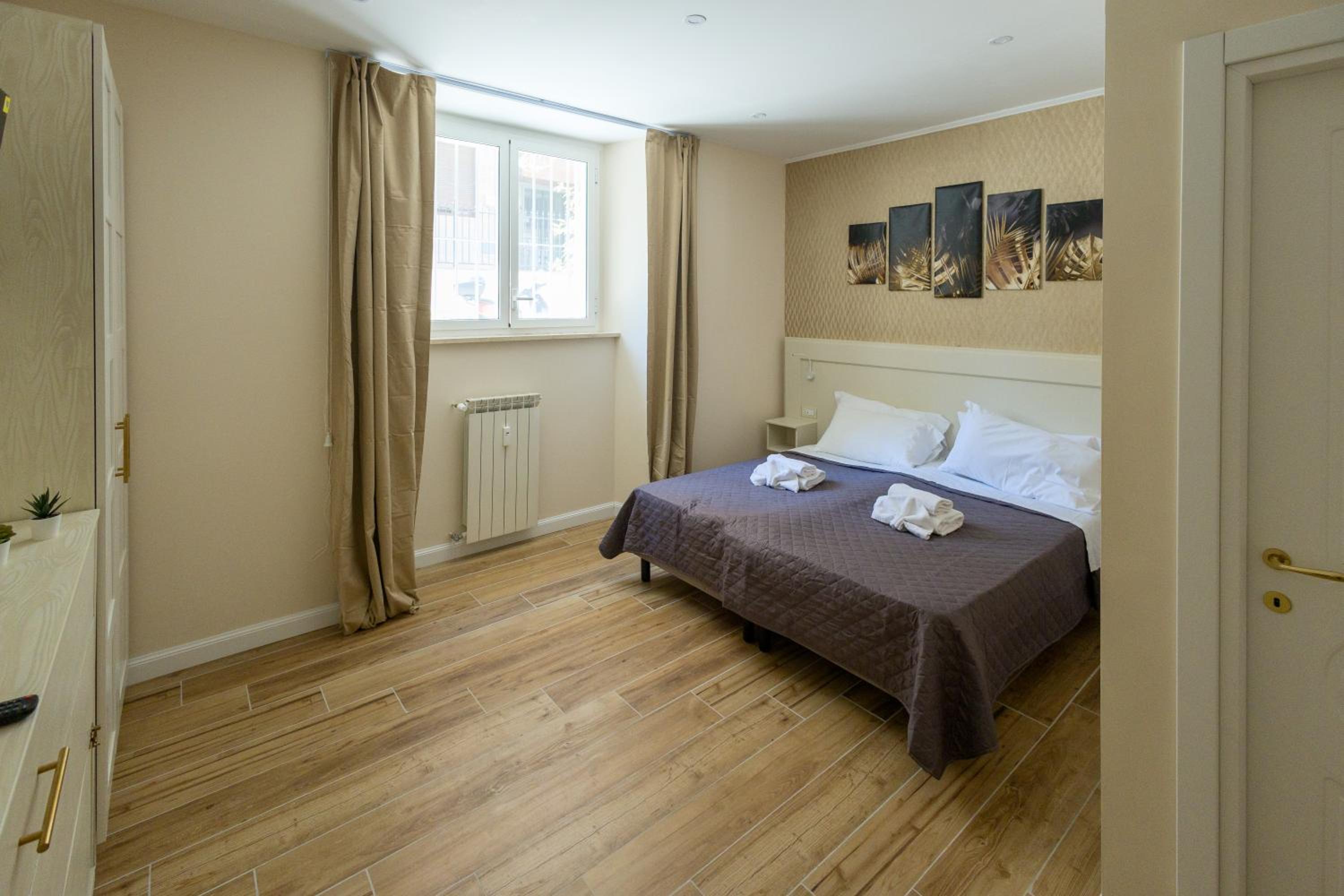 Deluxe Double or Twin Room