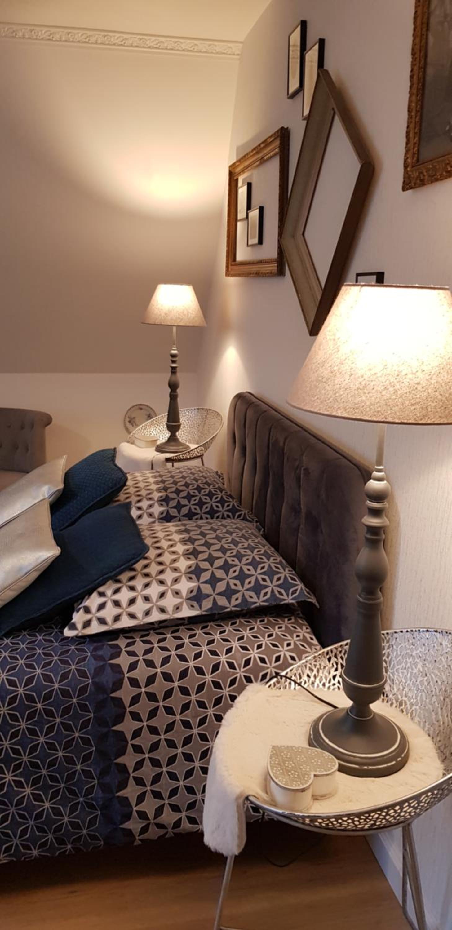 Double Room with Private Bathroom - Photo 2