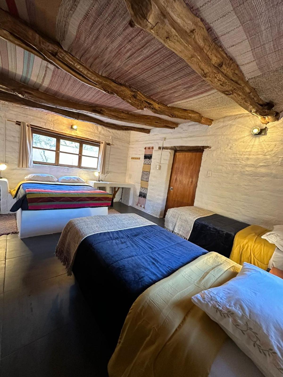 Quadruple Room with Private Bathroom photo 3