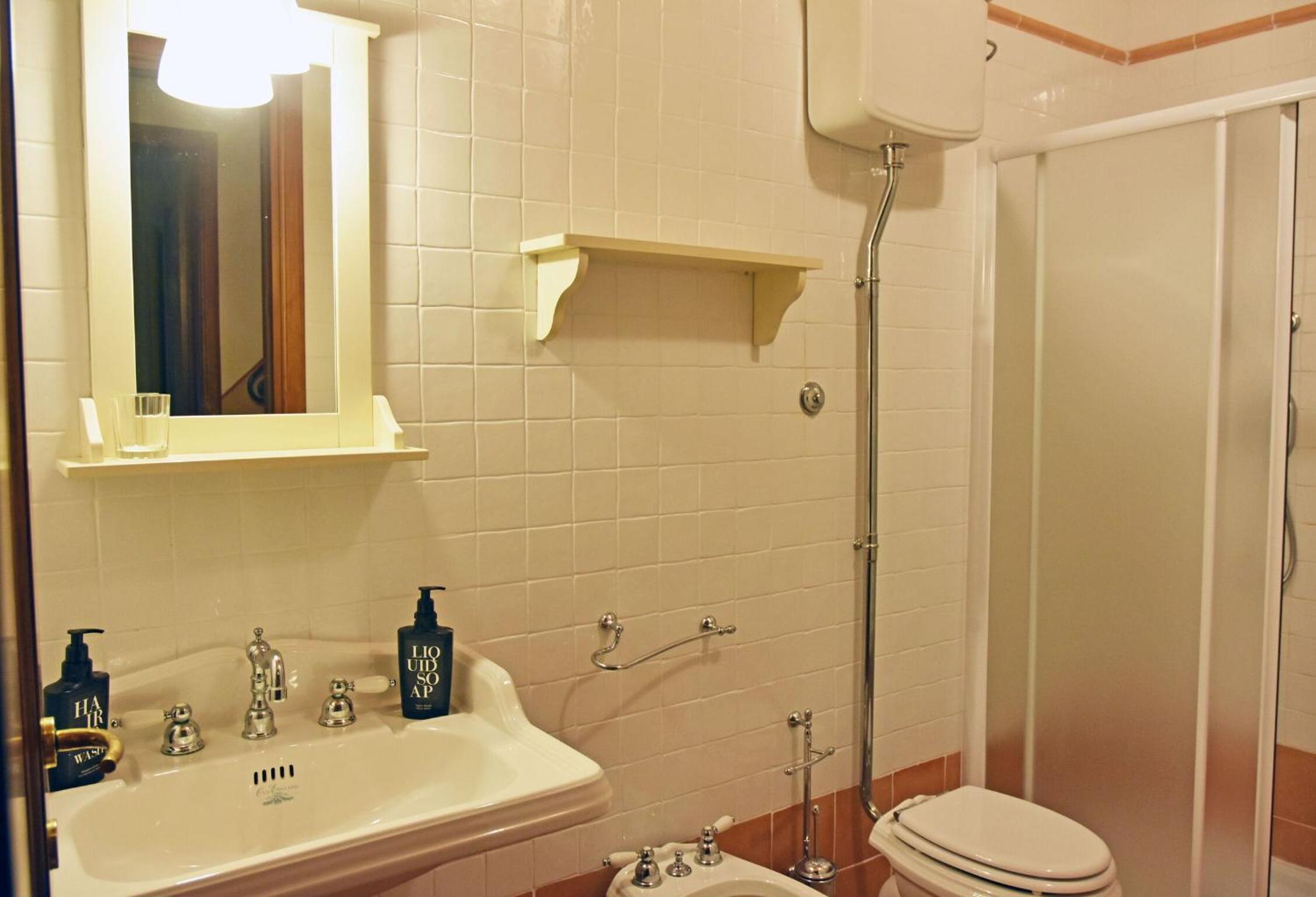 Apartment 11 photo 2