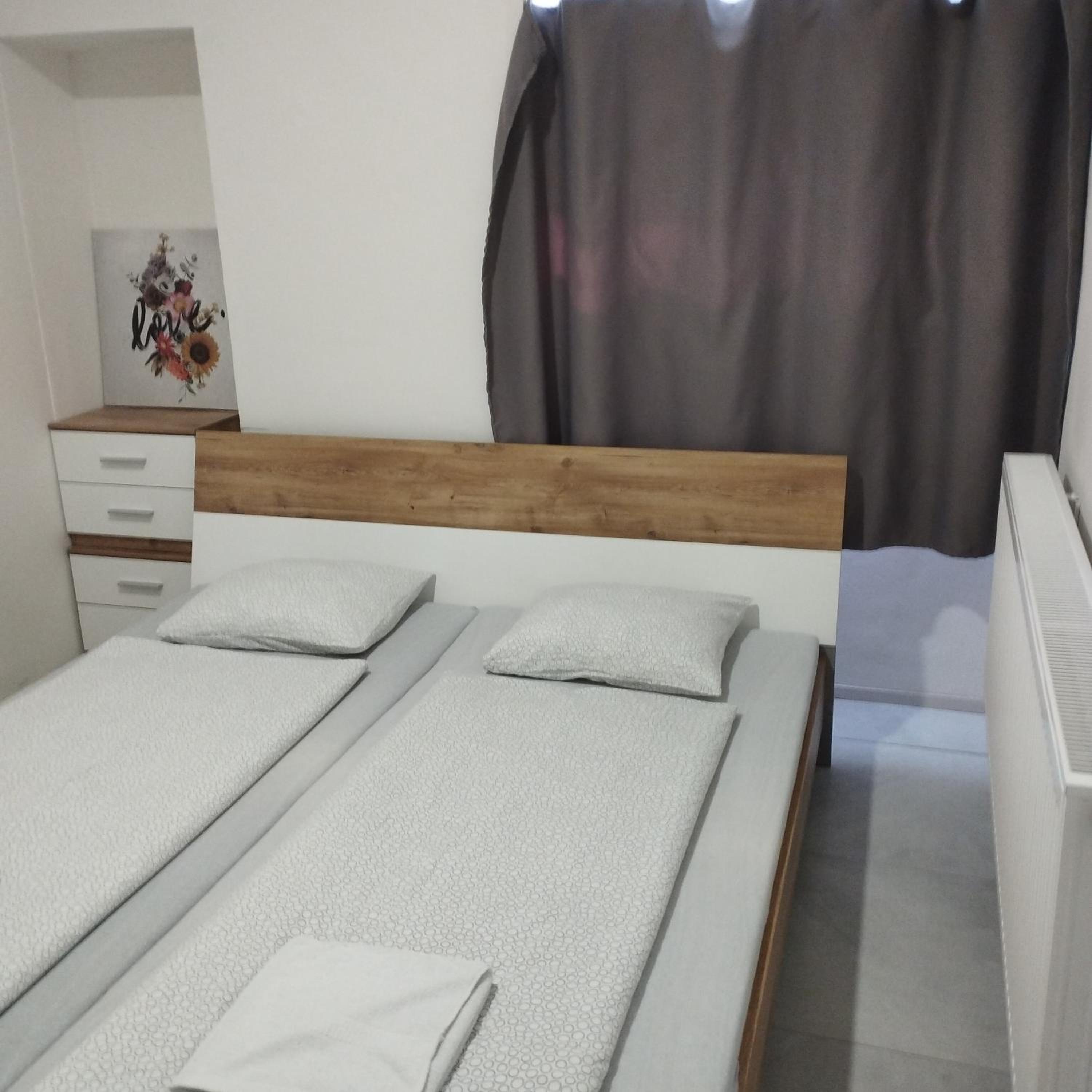 Premium Quadruple Room - Photo 8