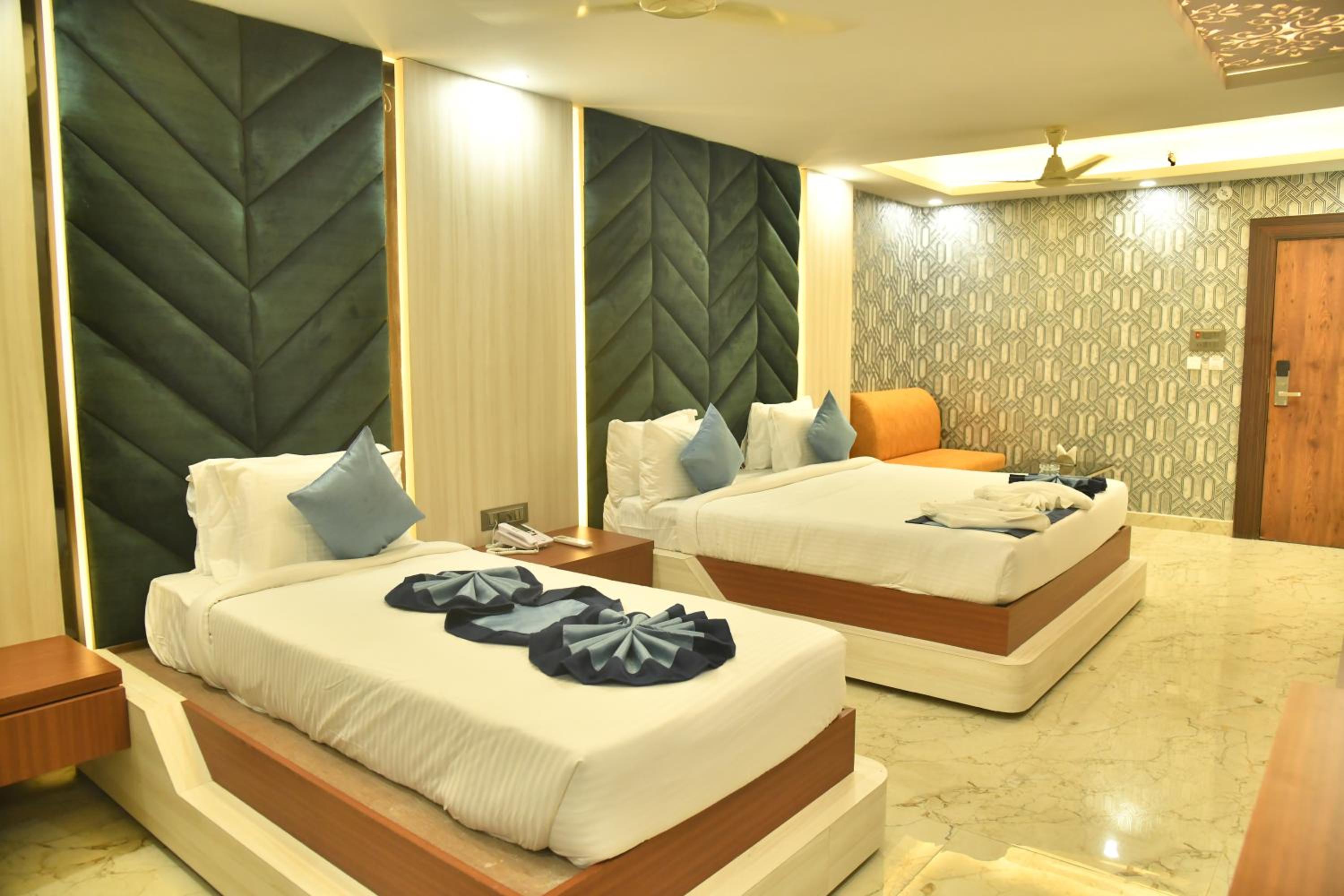 Deluxe Triple Room