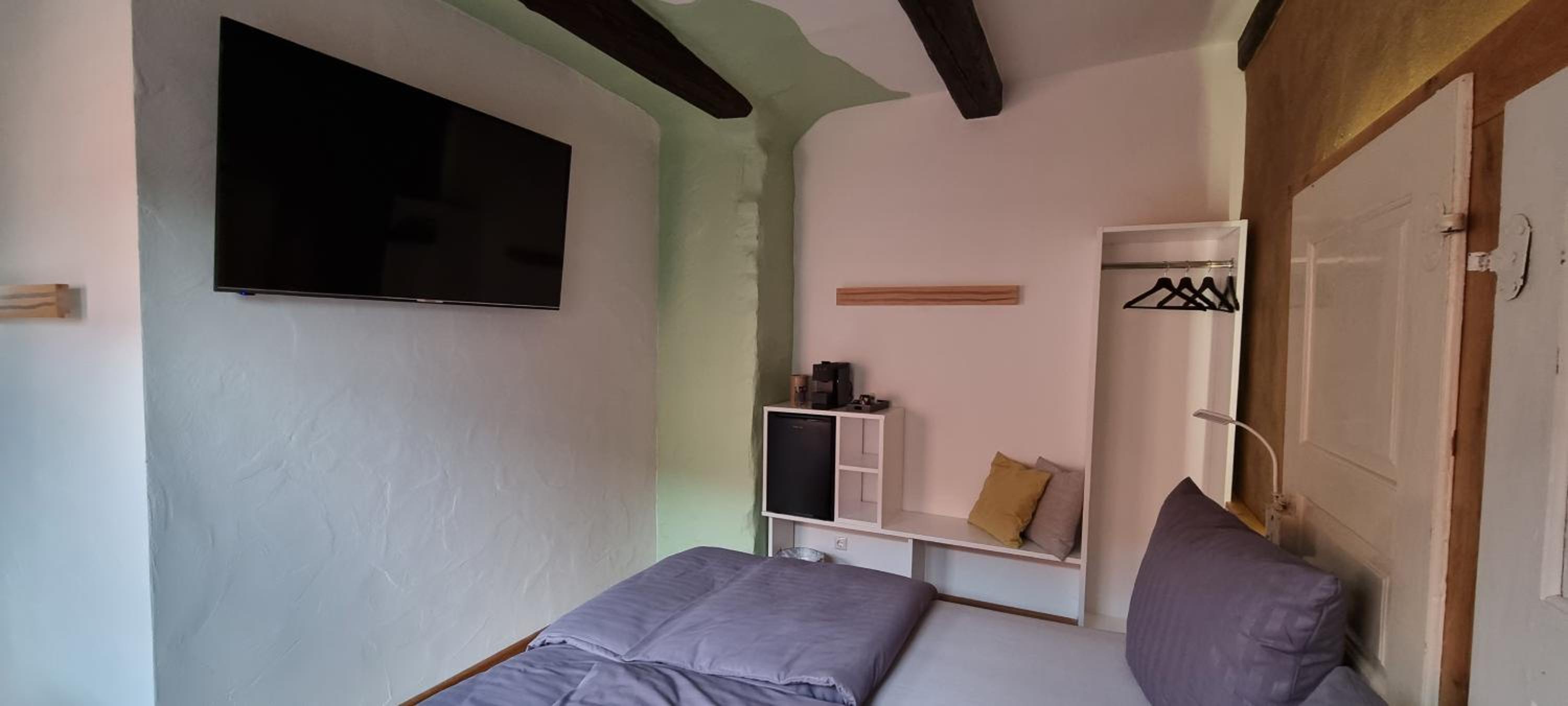 Double Room with Private Bathroom photo 2