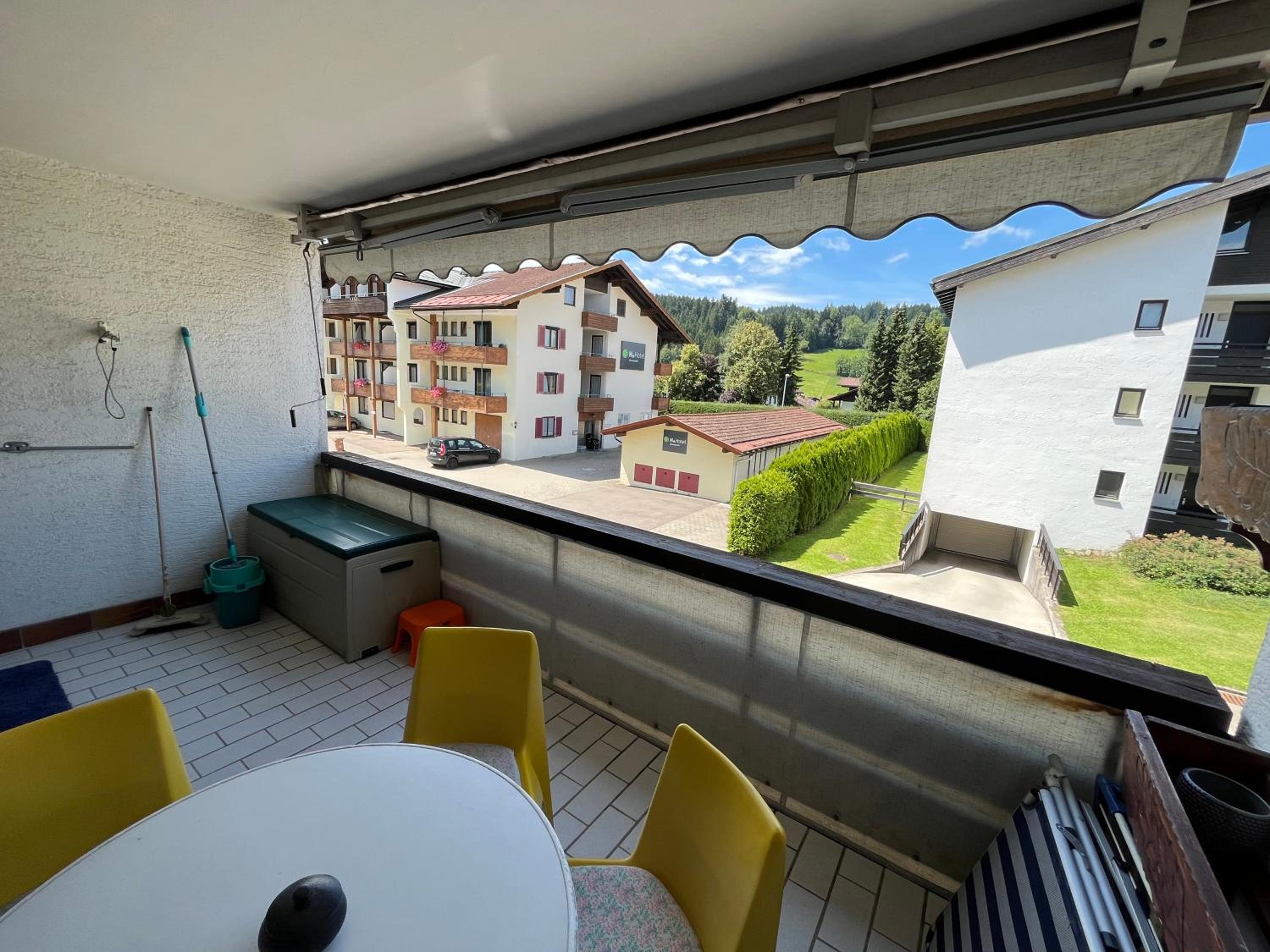 One-Bedroom Apartment - Photo 3