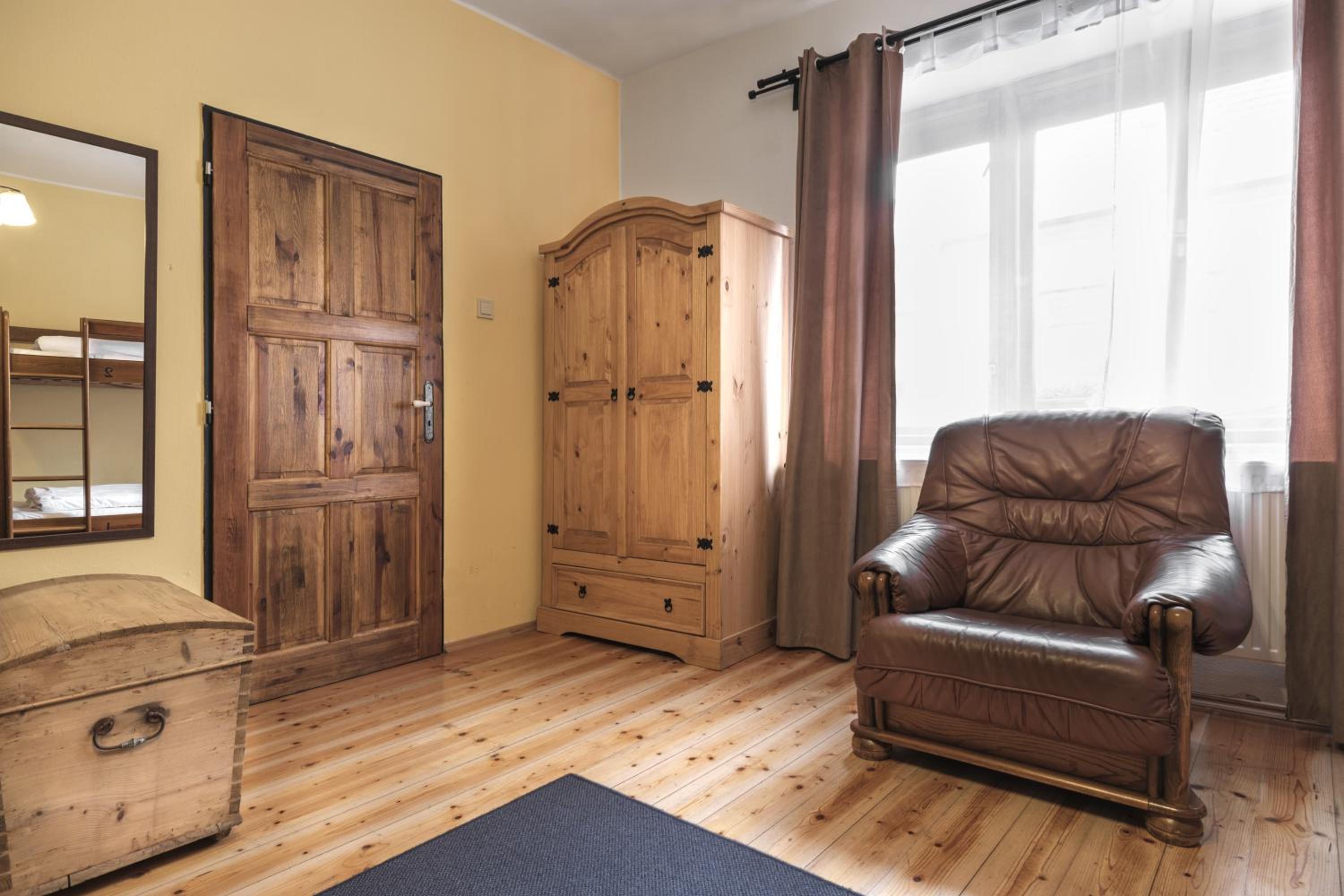 Family Suite - Photo 8