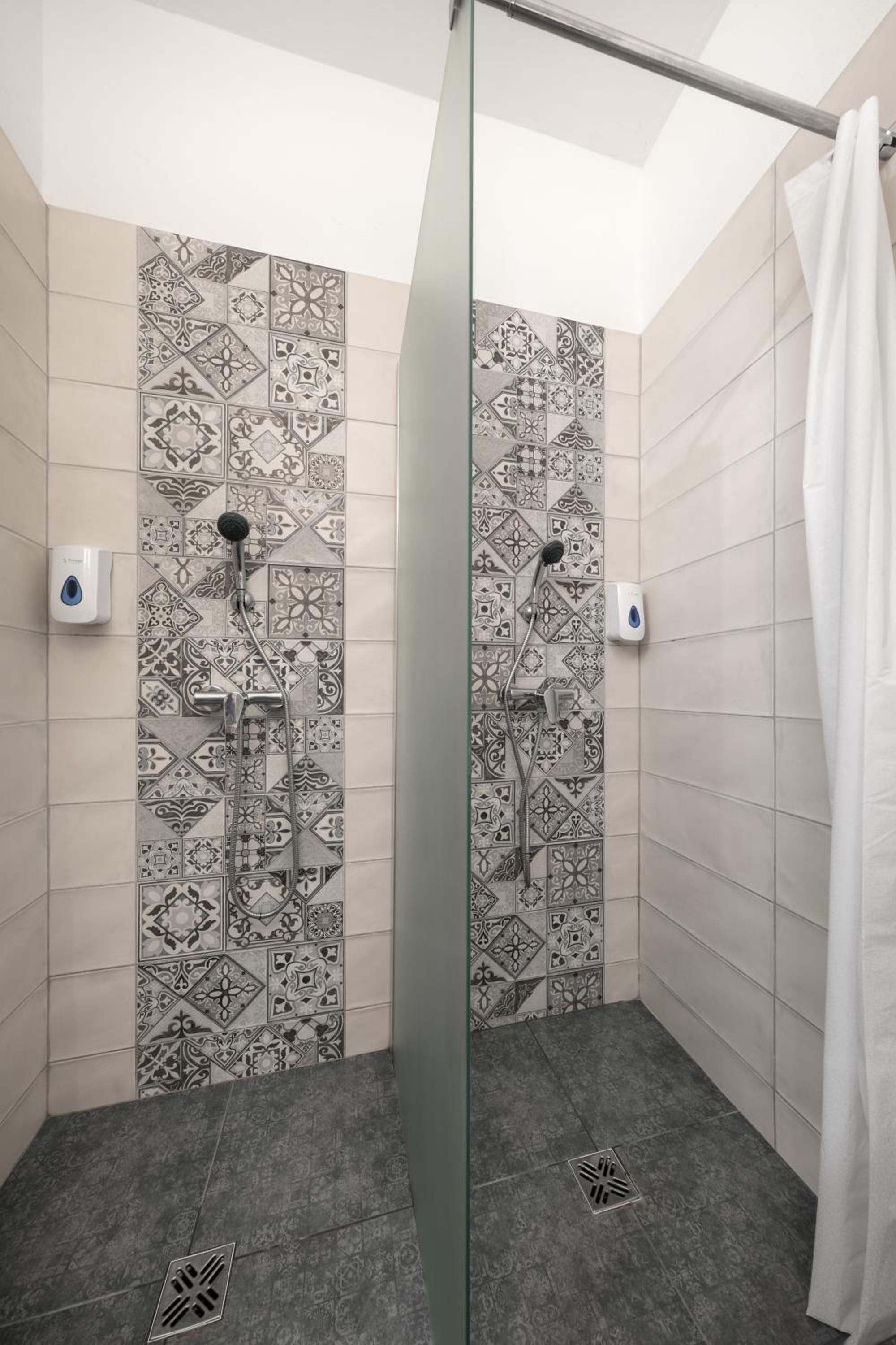 Family Suite - Photo 10