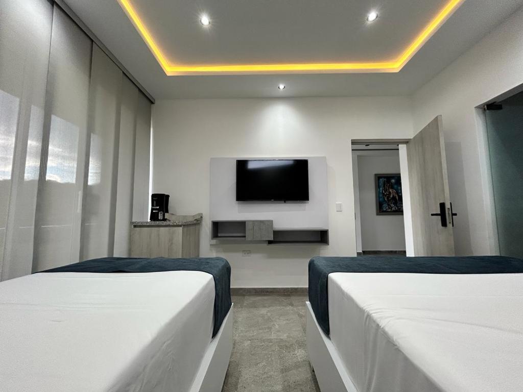 Family Suite With Balcony photo 3
