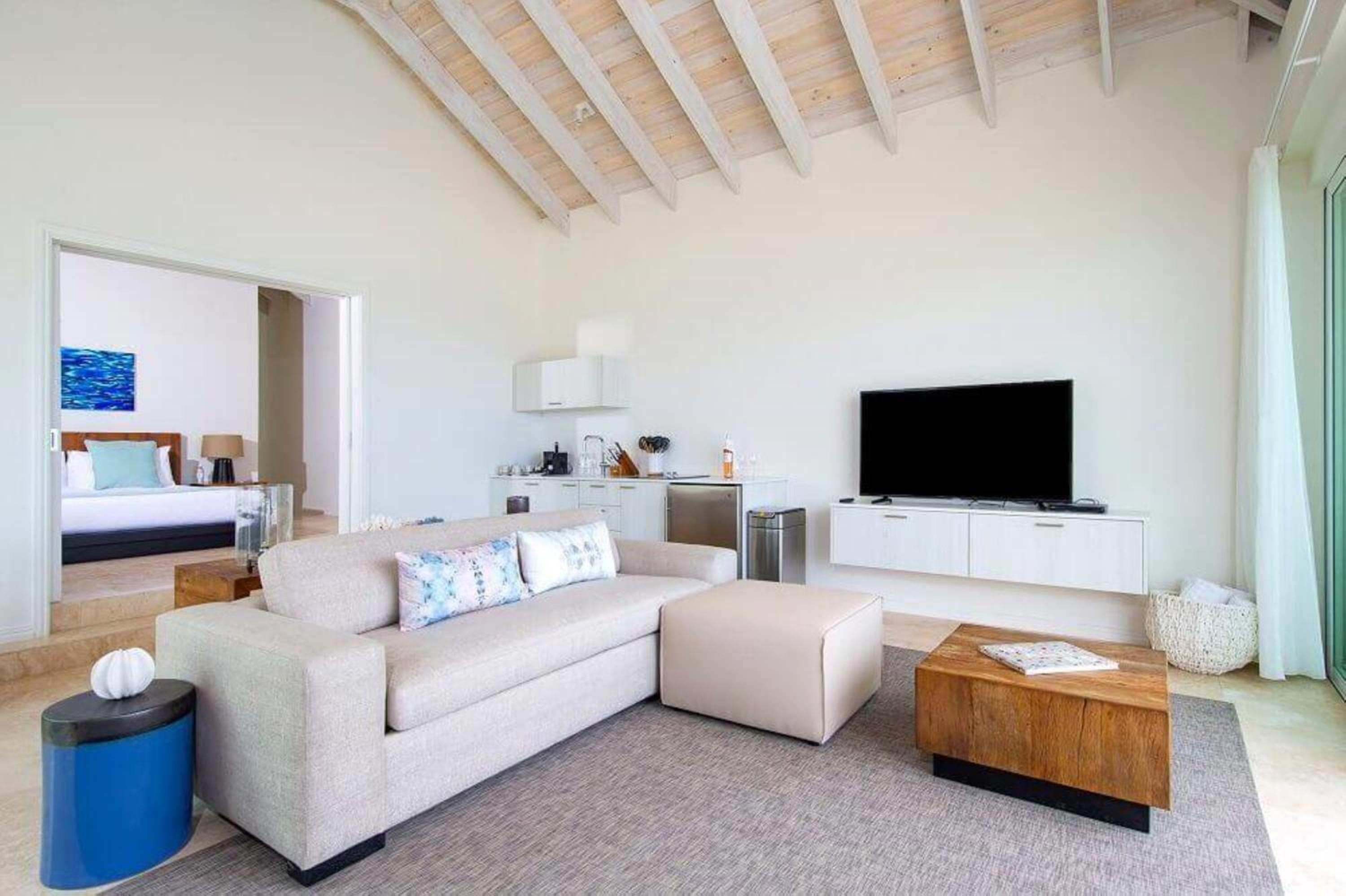 Two Bedroom Beachfront Villa Suite photo 3