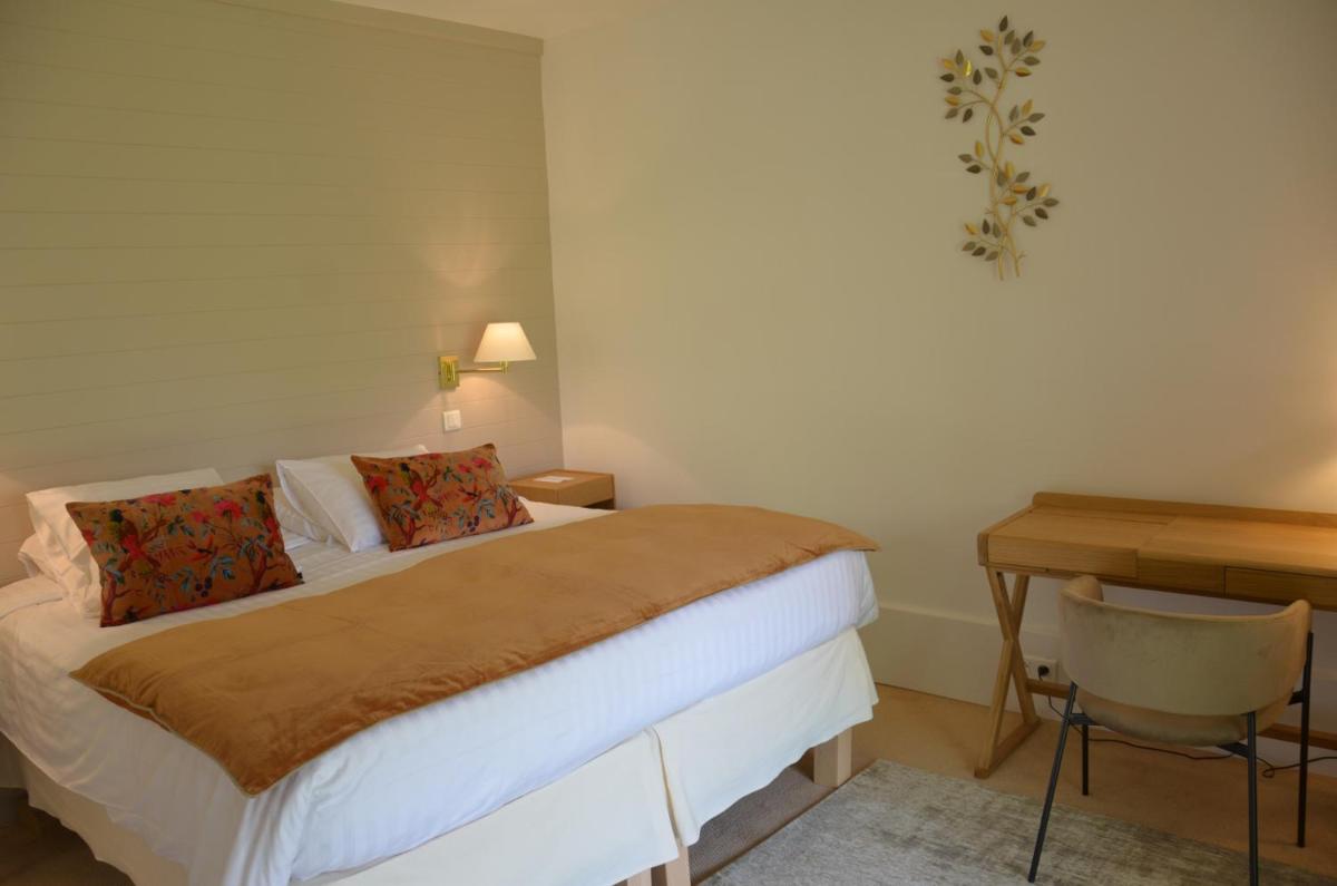 Superior Double Room with Private Garden photo 3