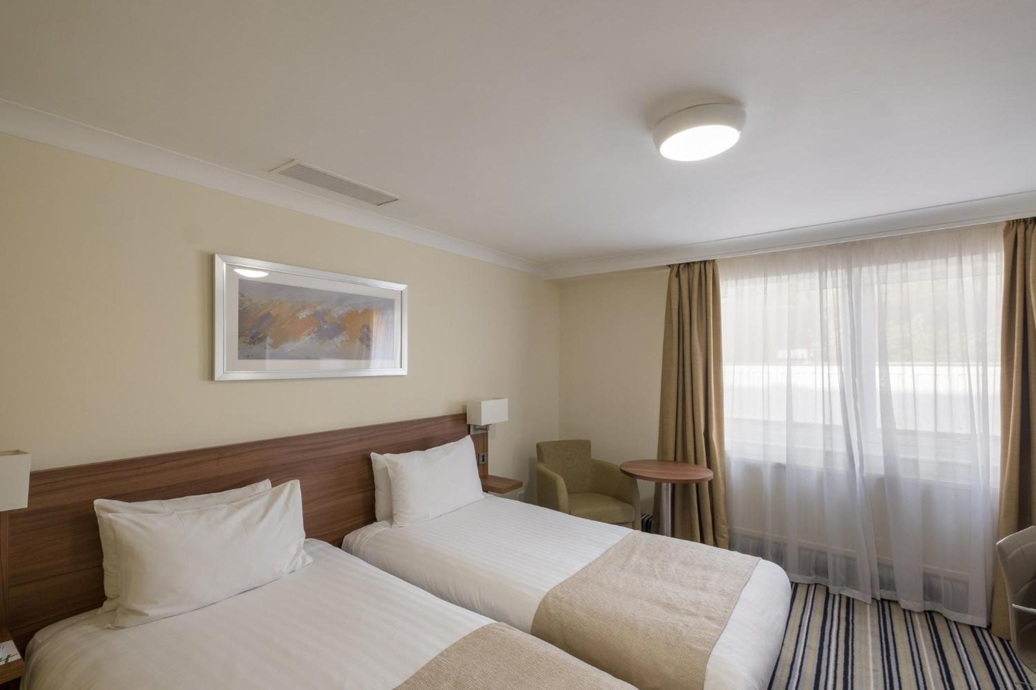 Standard Room with Two Single Beds - Photo 6