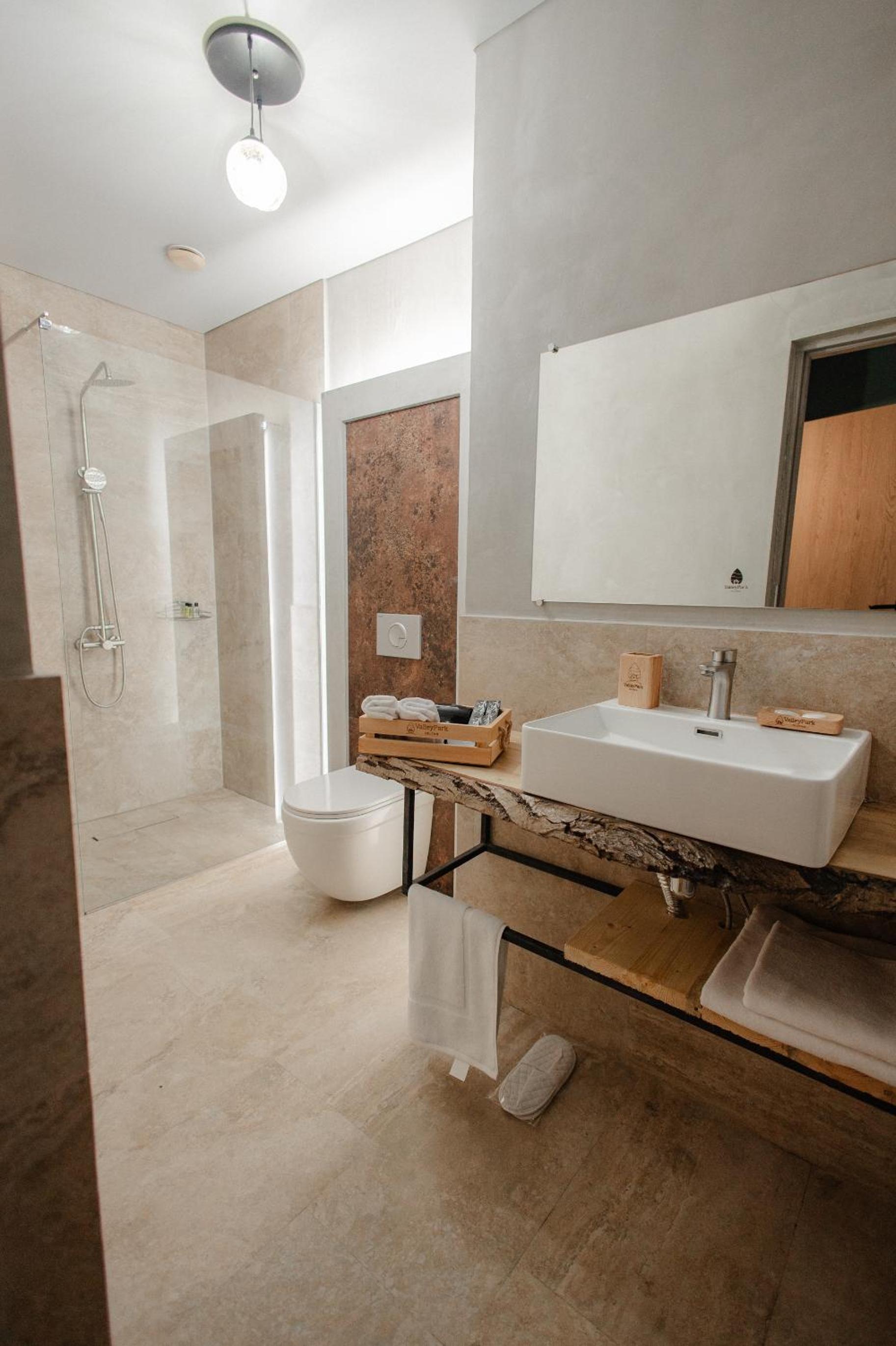 Suite with Balcony photo 3