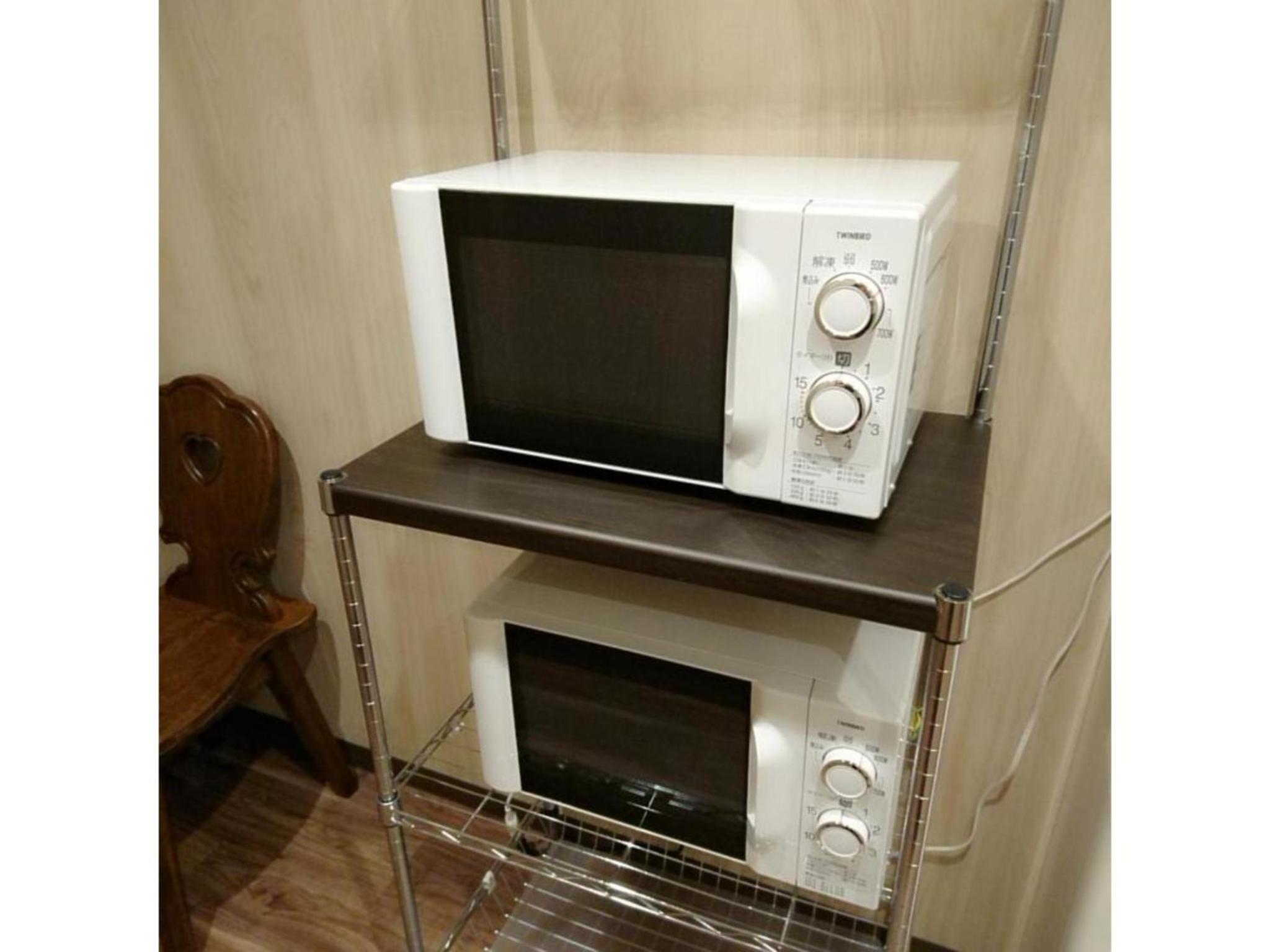 Studio - Photo 2