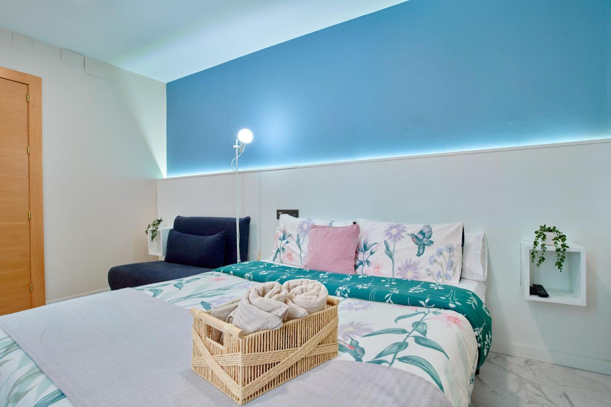 Standard Family Room - Photo 3