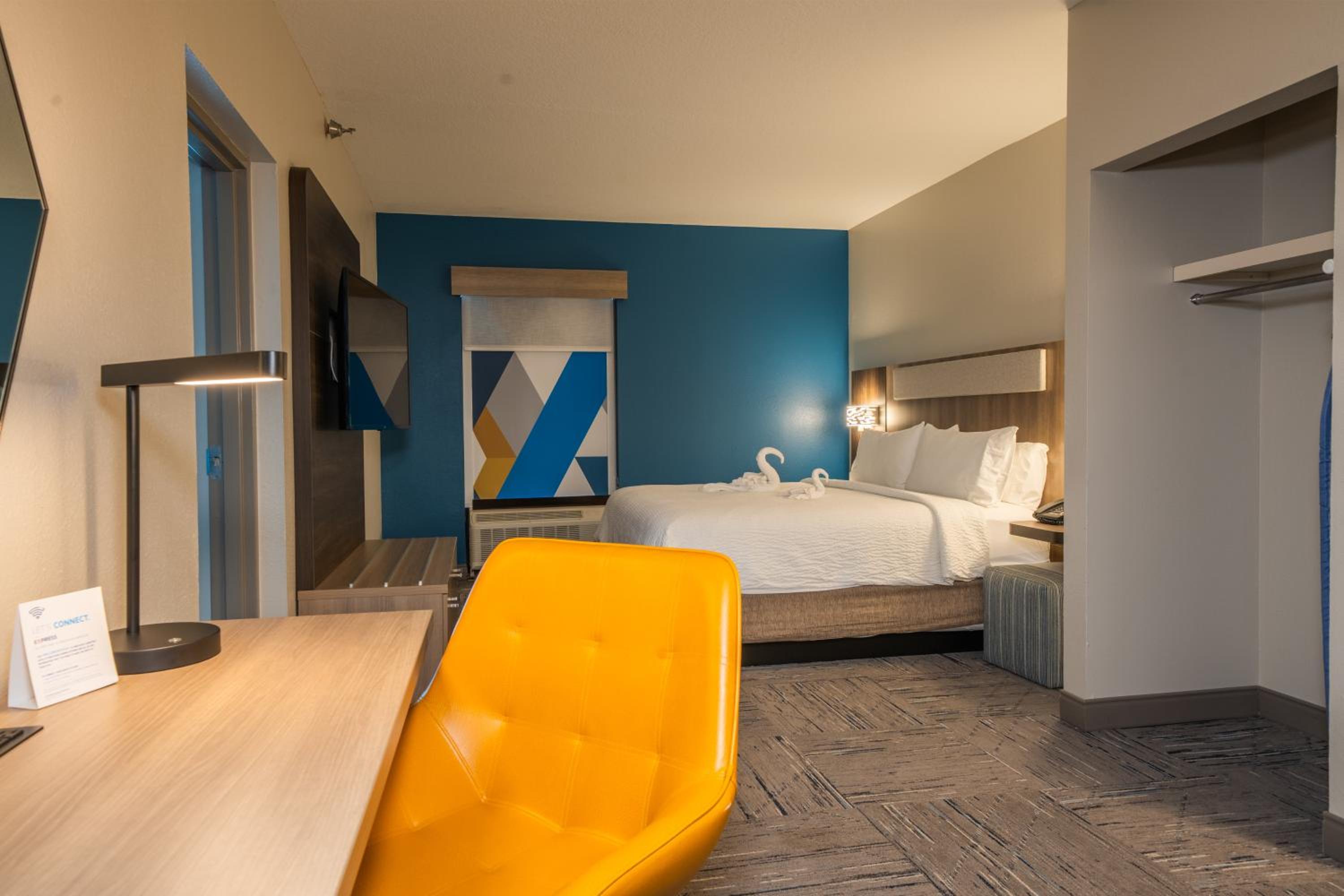 King Suite with Sofa Bed - Photo 1