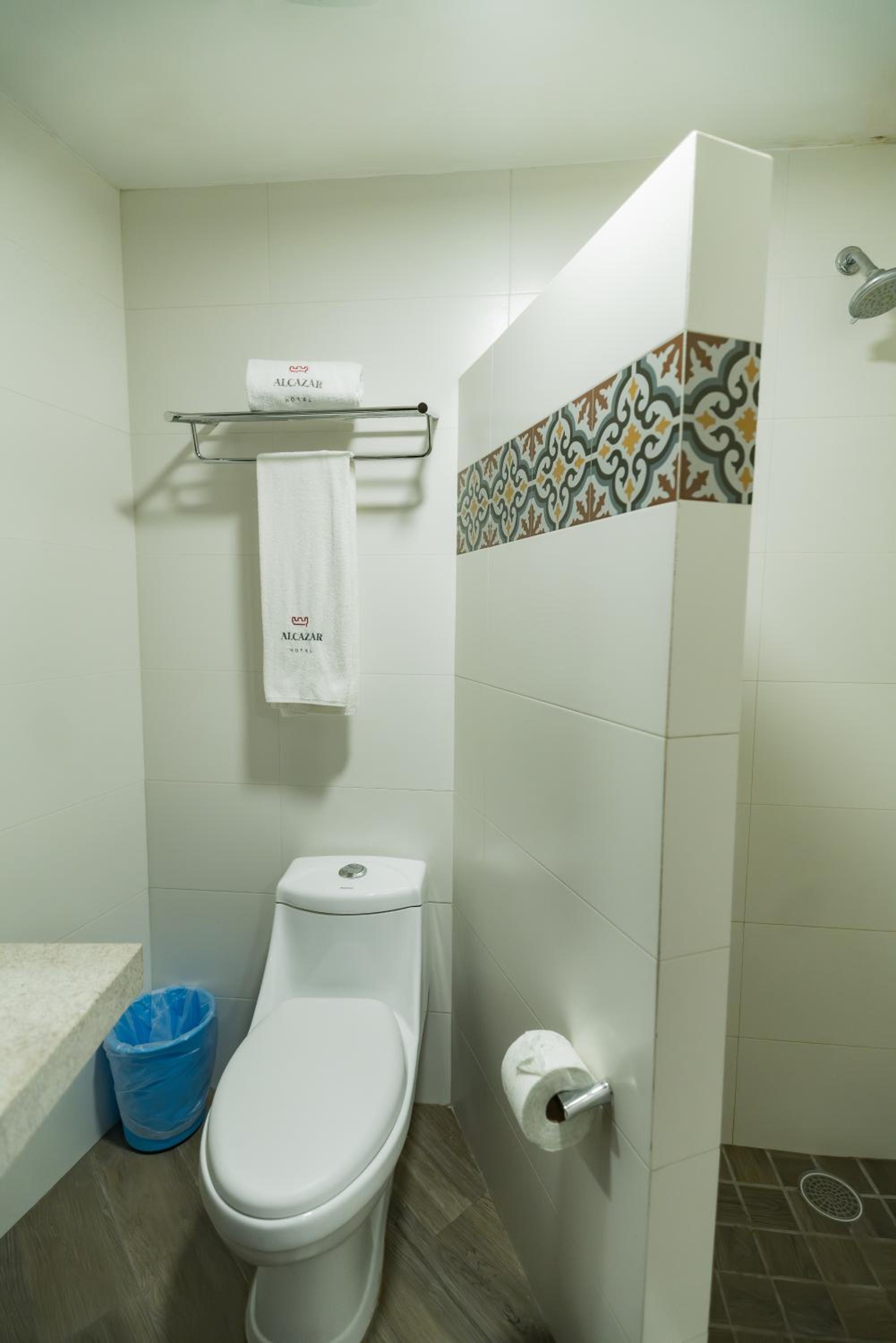 Queen Room - Photo 12