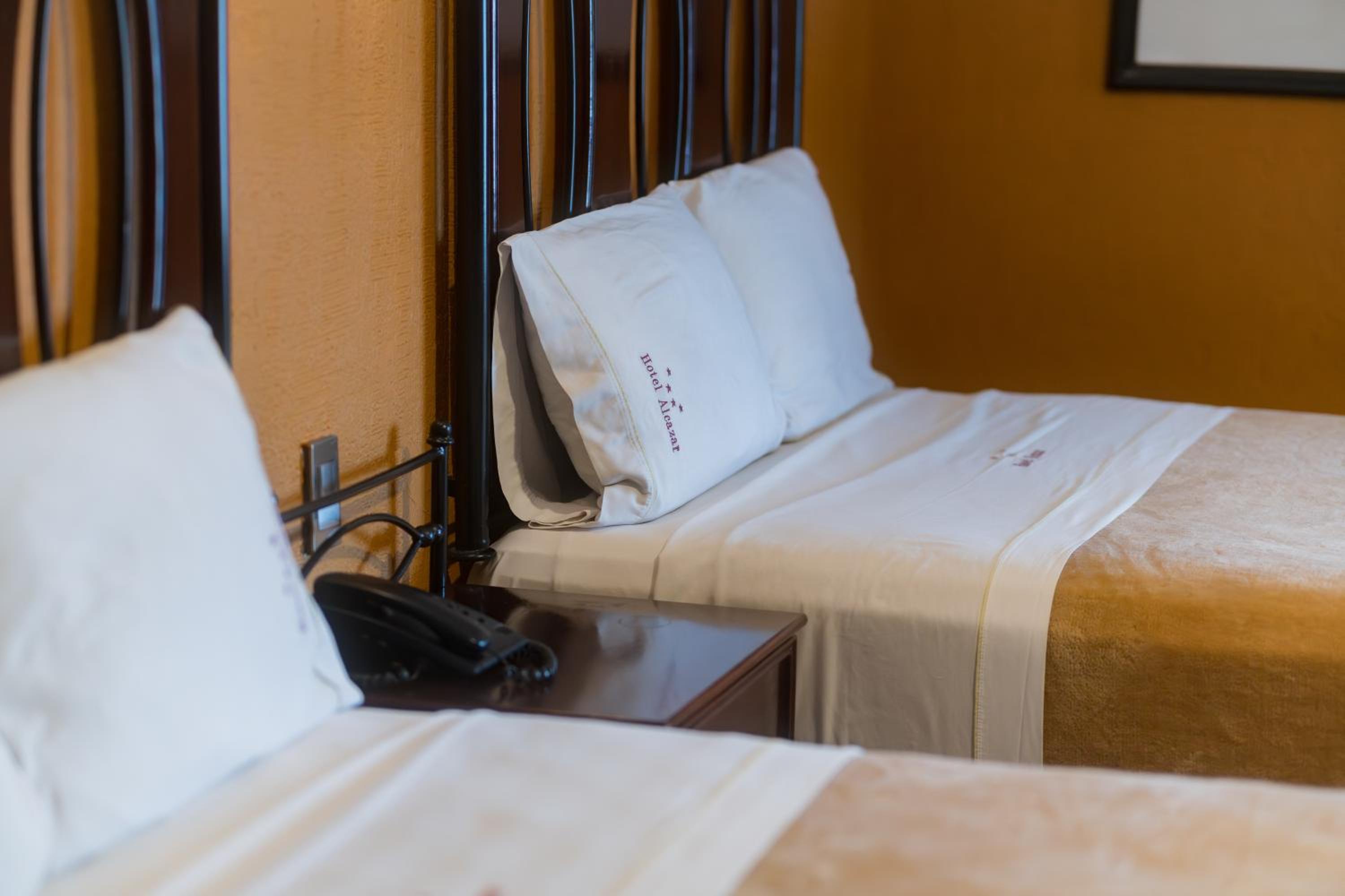 Double Room with Two Double Beds - Photo 43