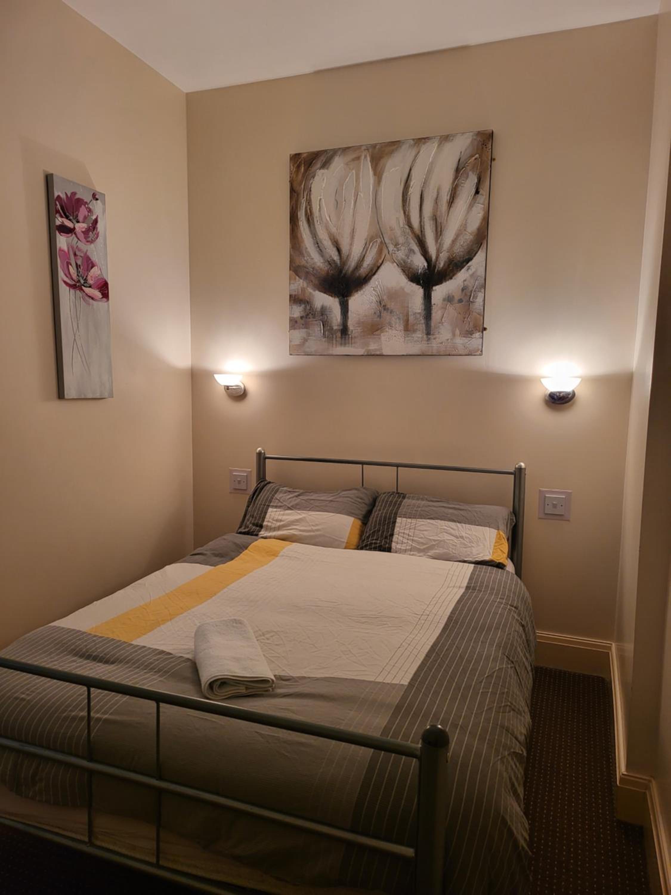 Double Room with Private Bathroom photo 1