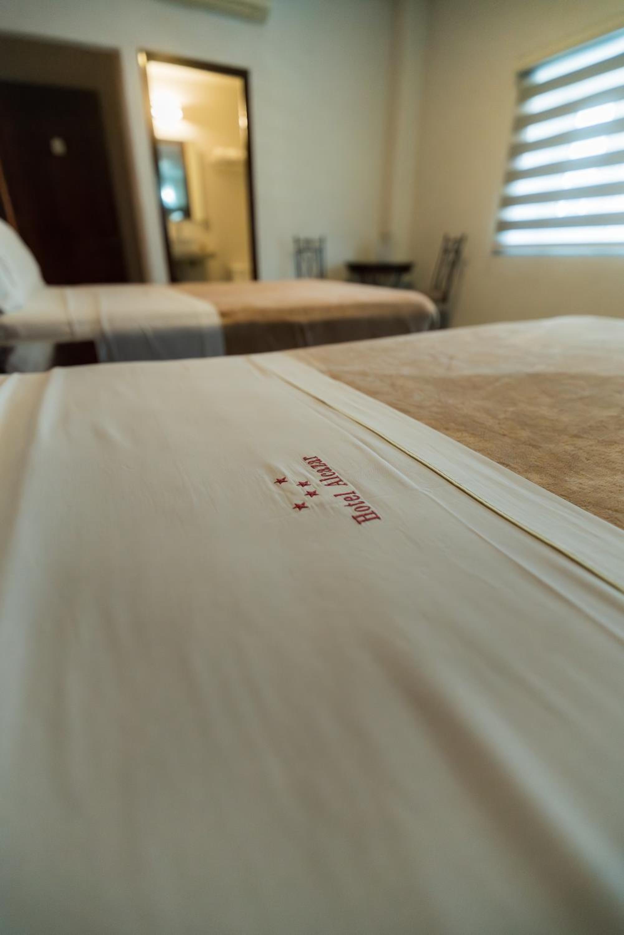 Double Room with Two Double Beds - Photo 27