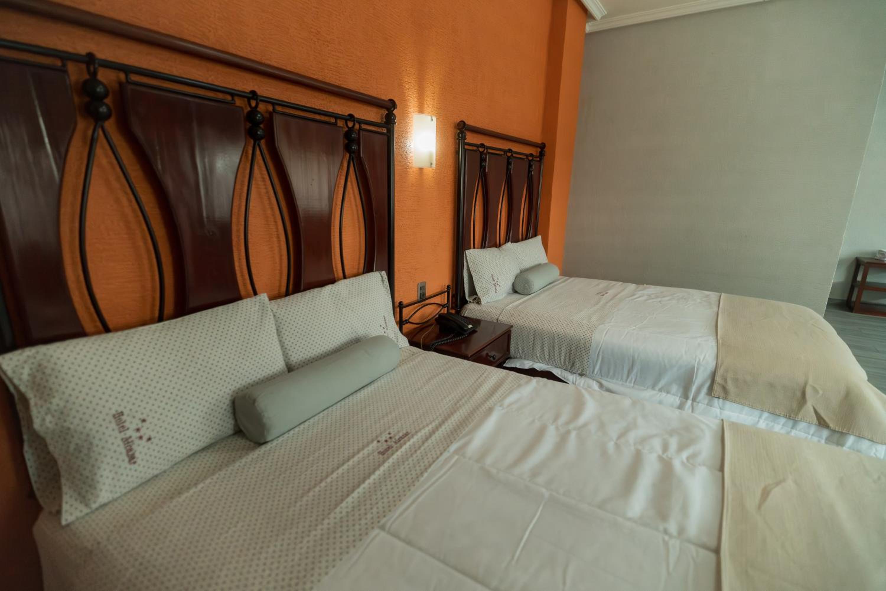 Double Room with Two Double Beds - Photo 25