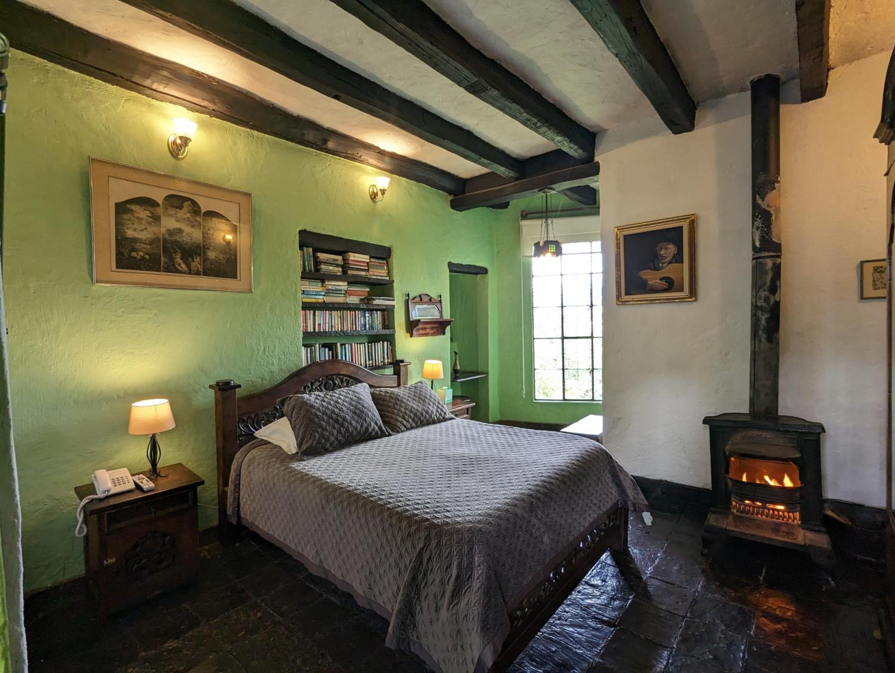 Deluxe Double Room with Bath
