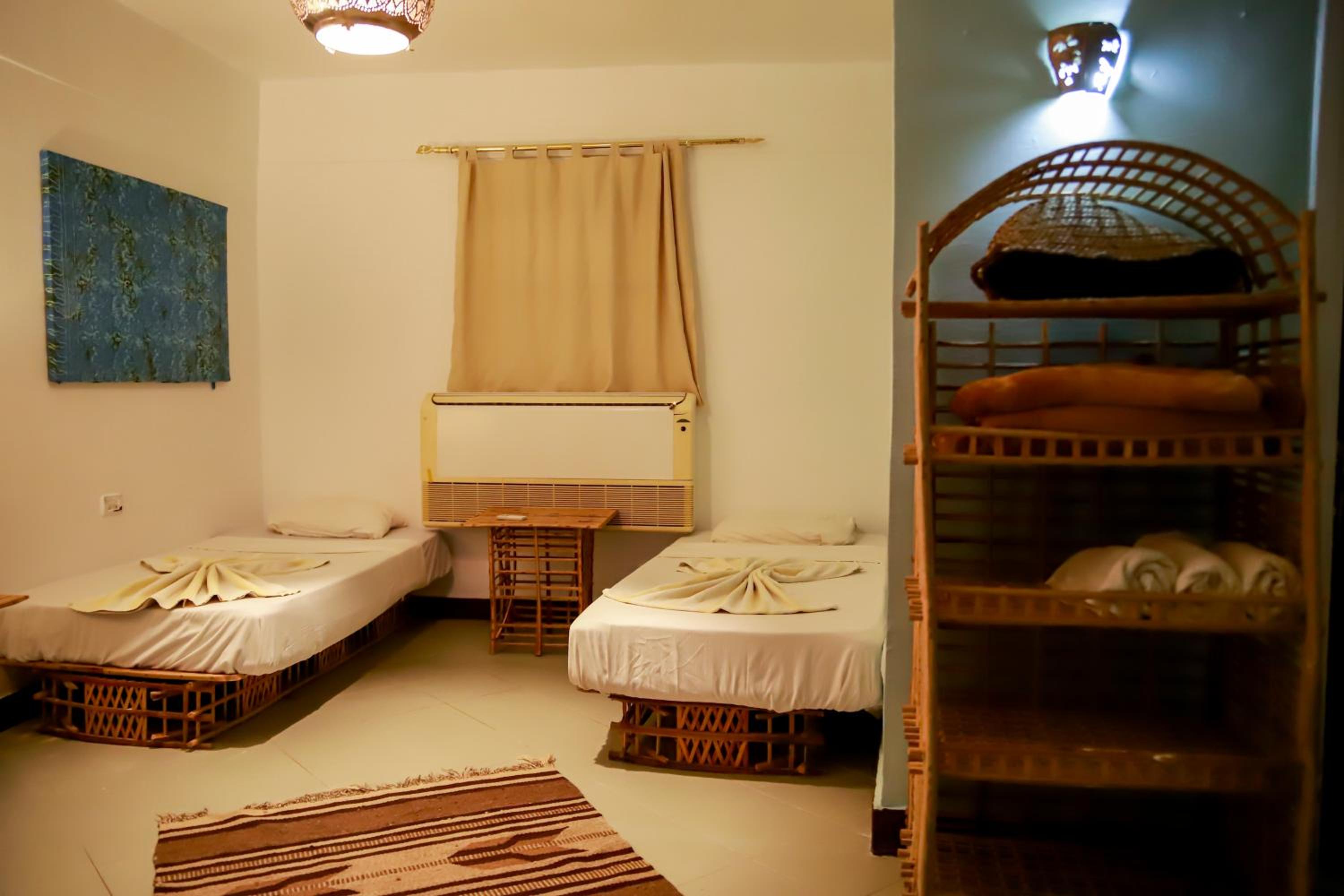 Standard Twin Room photo 3