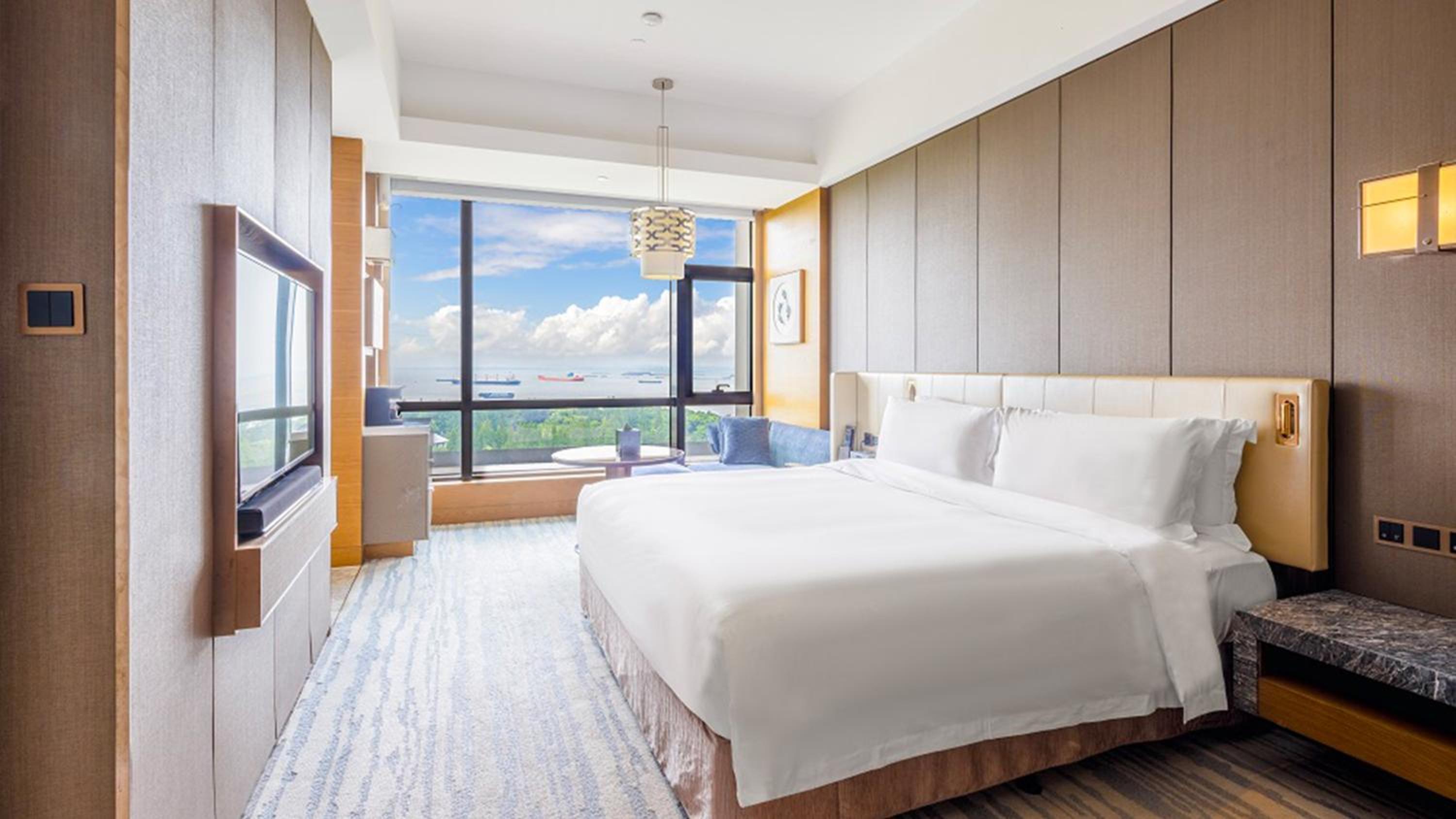 Premium King Room with River View