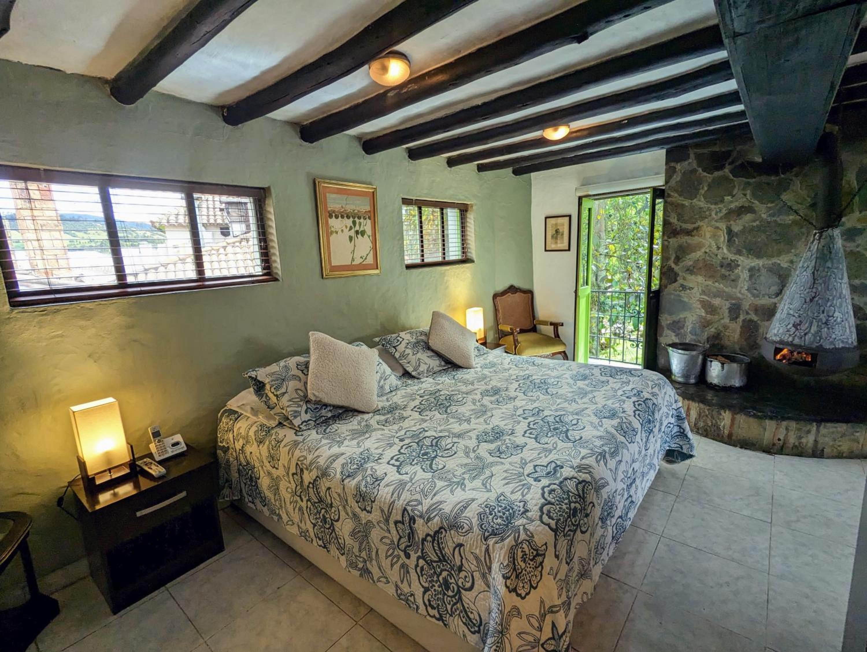 Deluxe Double Room with Bath