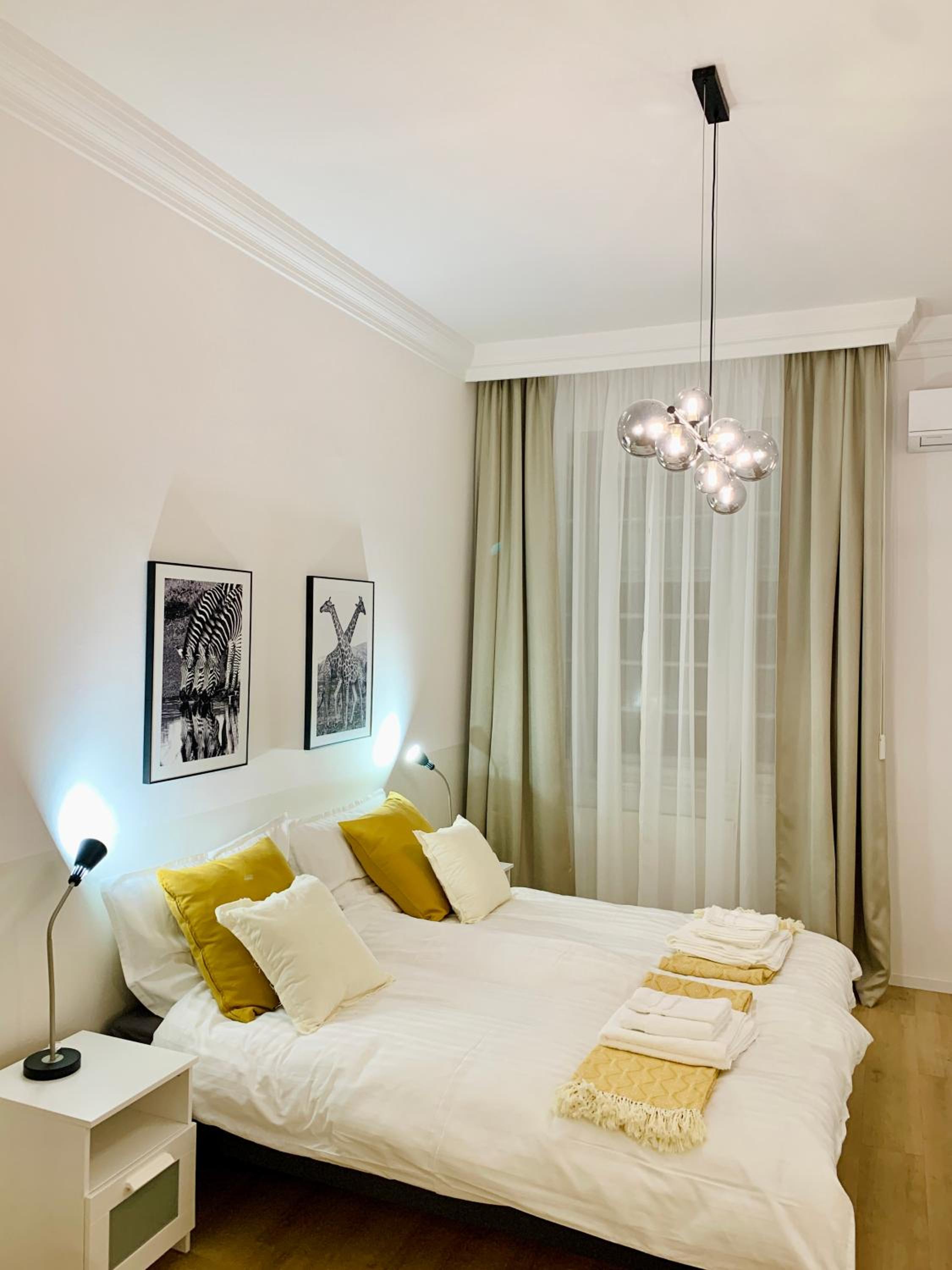 Apartment photo 2