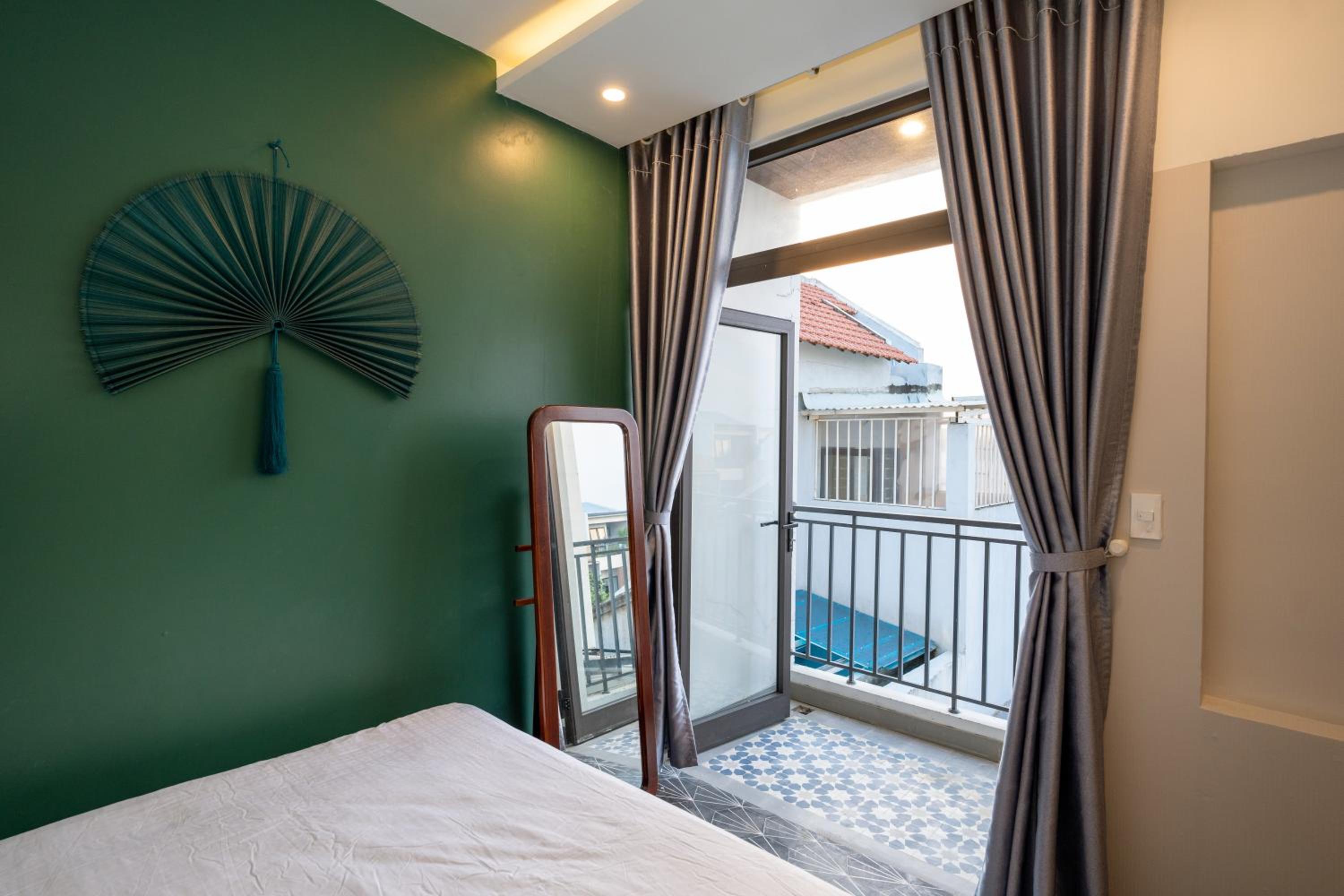 Deluxe Room - Photo 13
