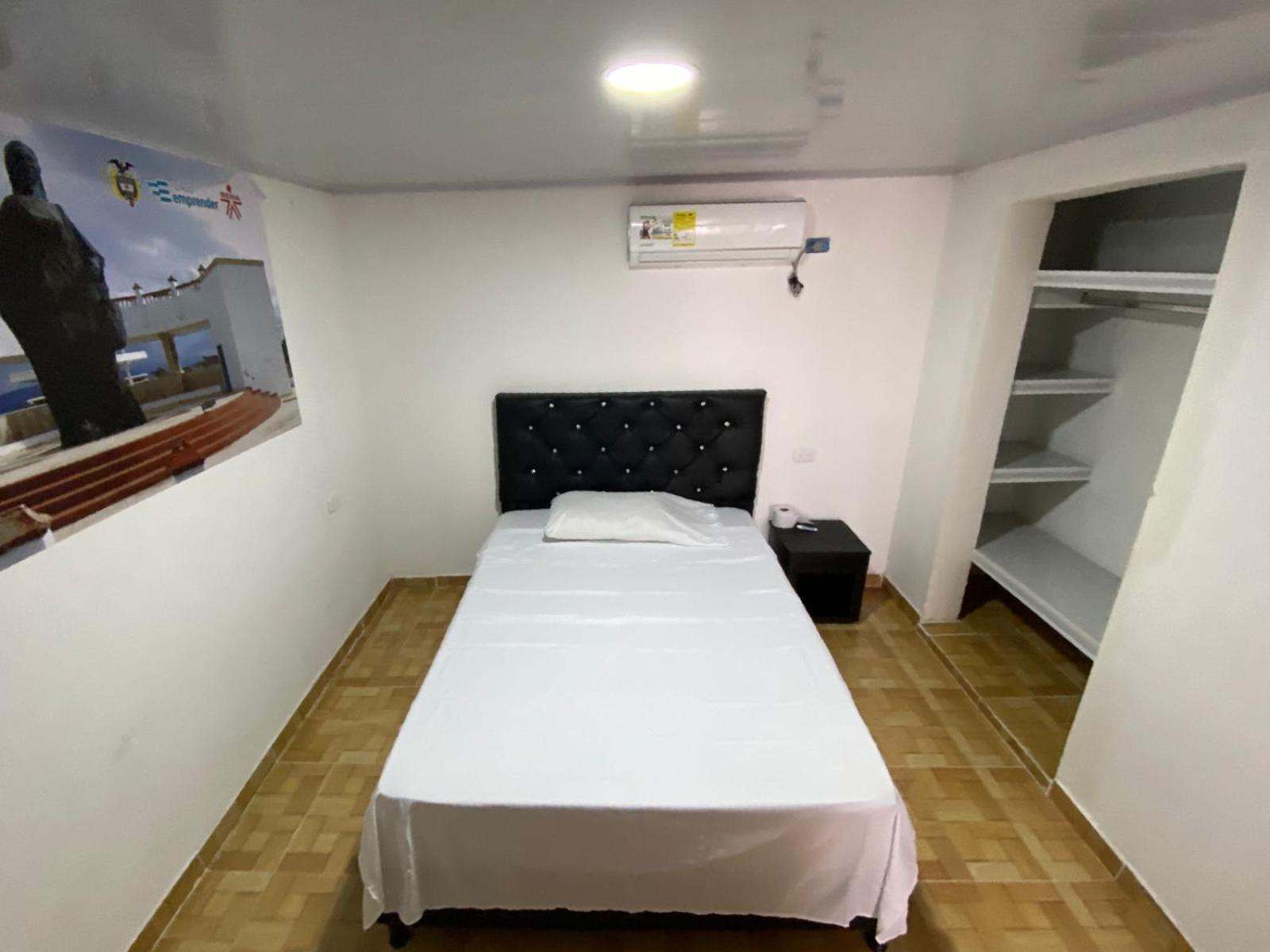 Double Room With Private Bathroom photo 2