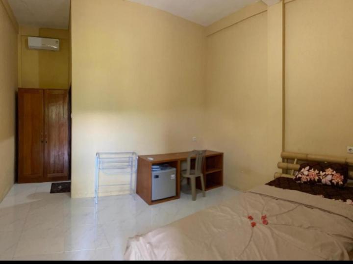 Double Room with Private Bathroom photo 2