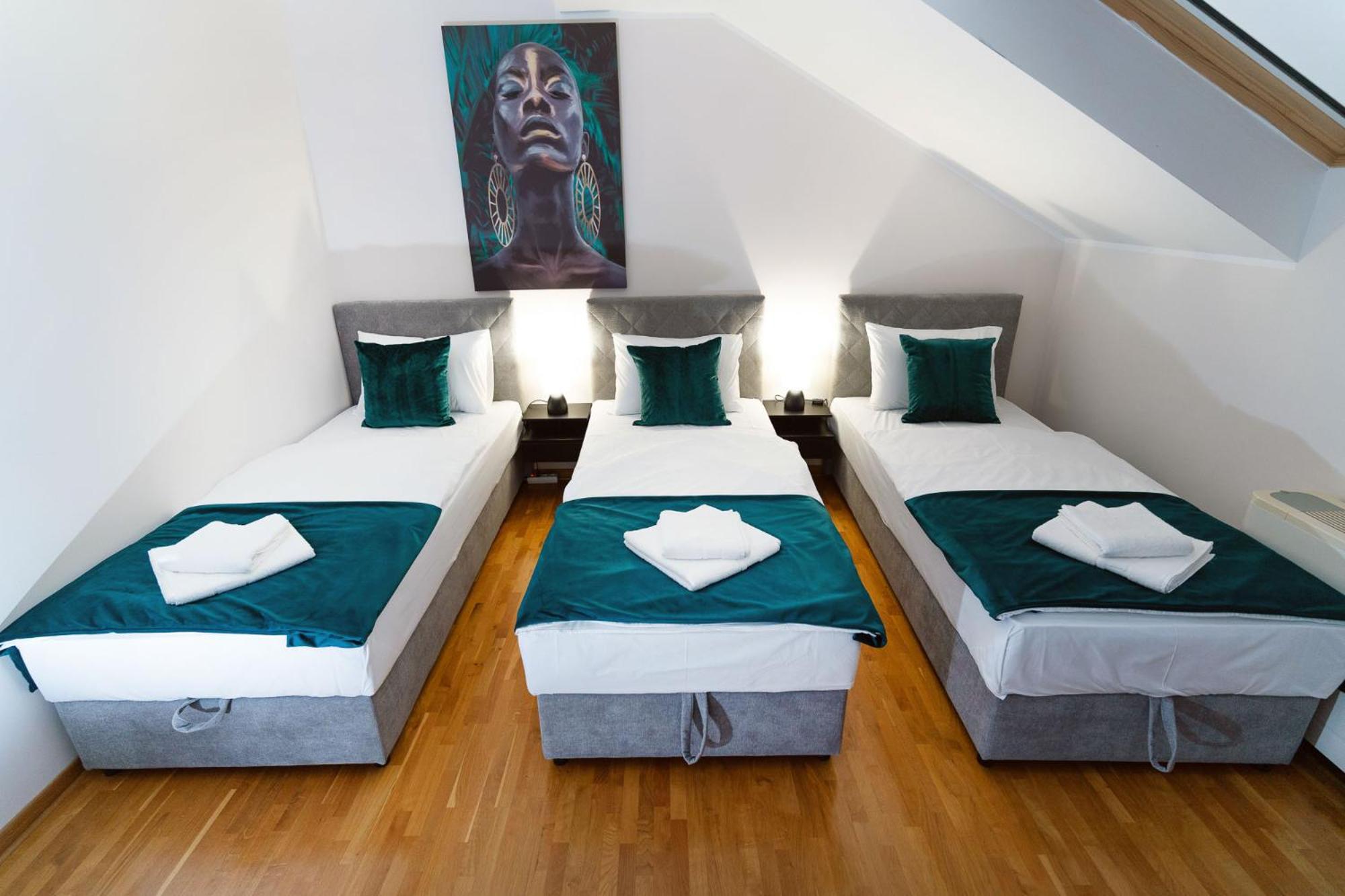 Deluxe Triple Room photo 1