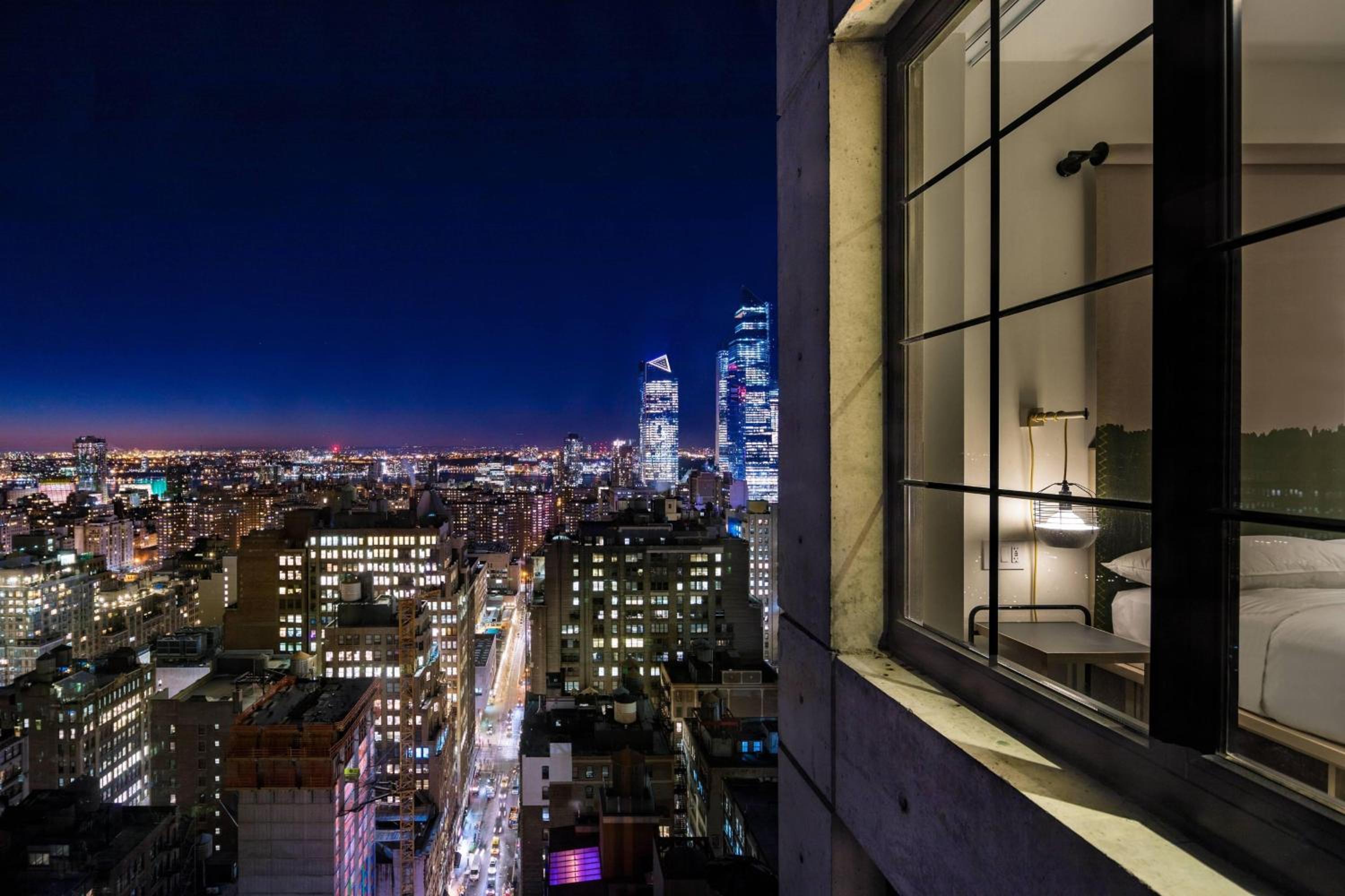 Double Room with Two Double Bed - City View - Photo 4