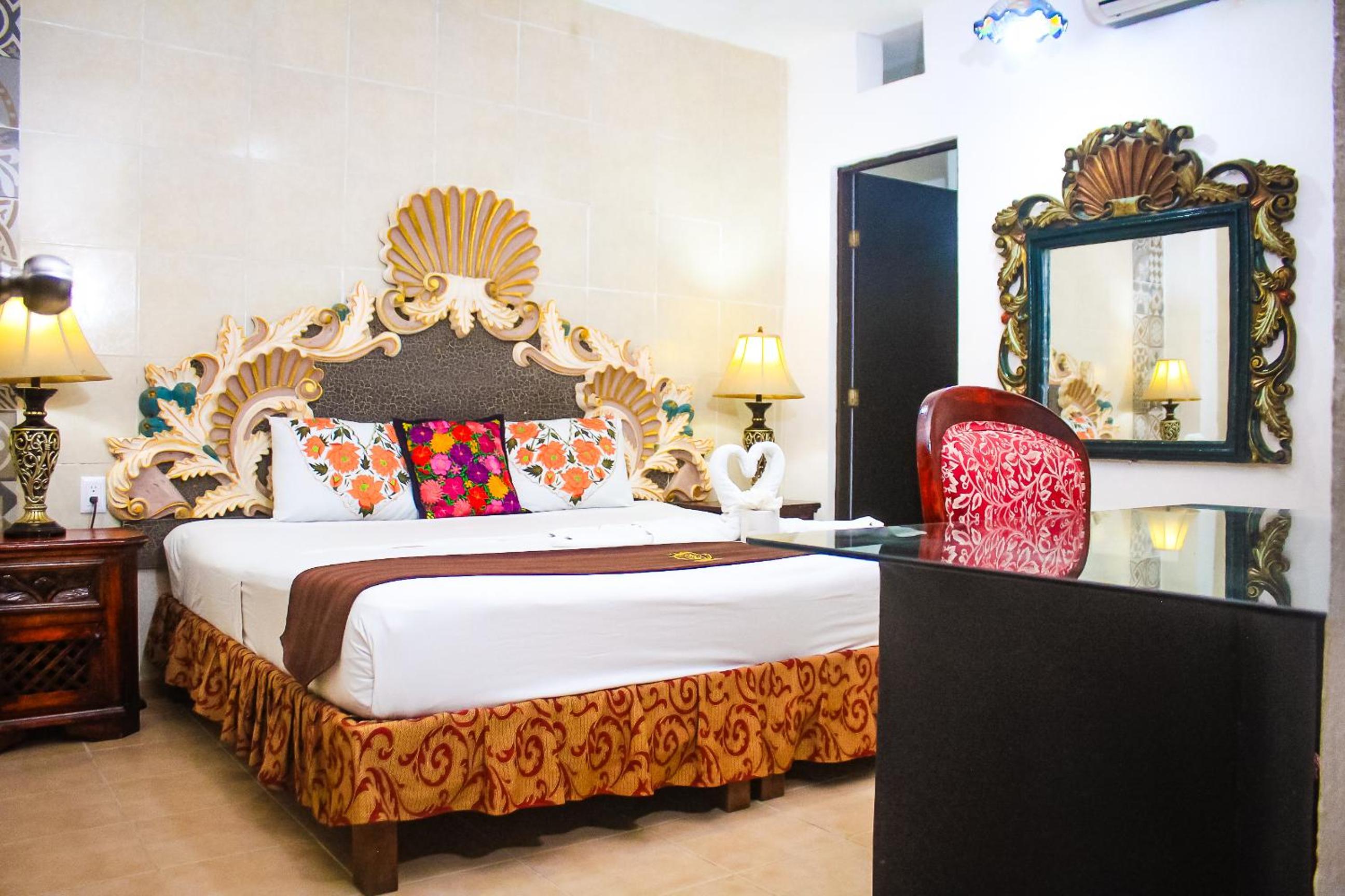Standard Double Room - Photo 9