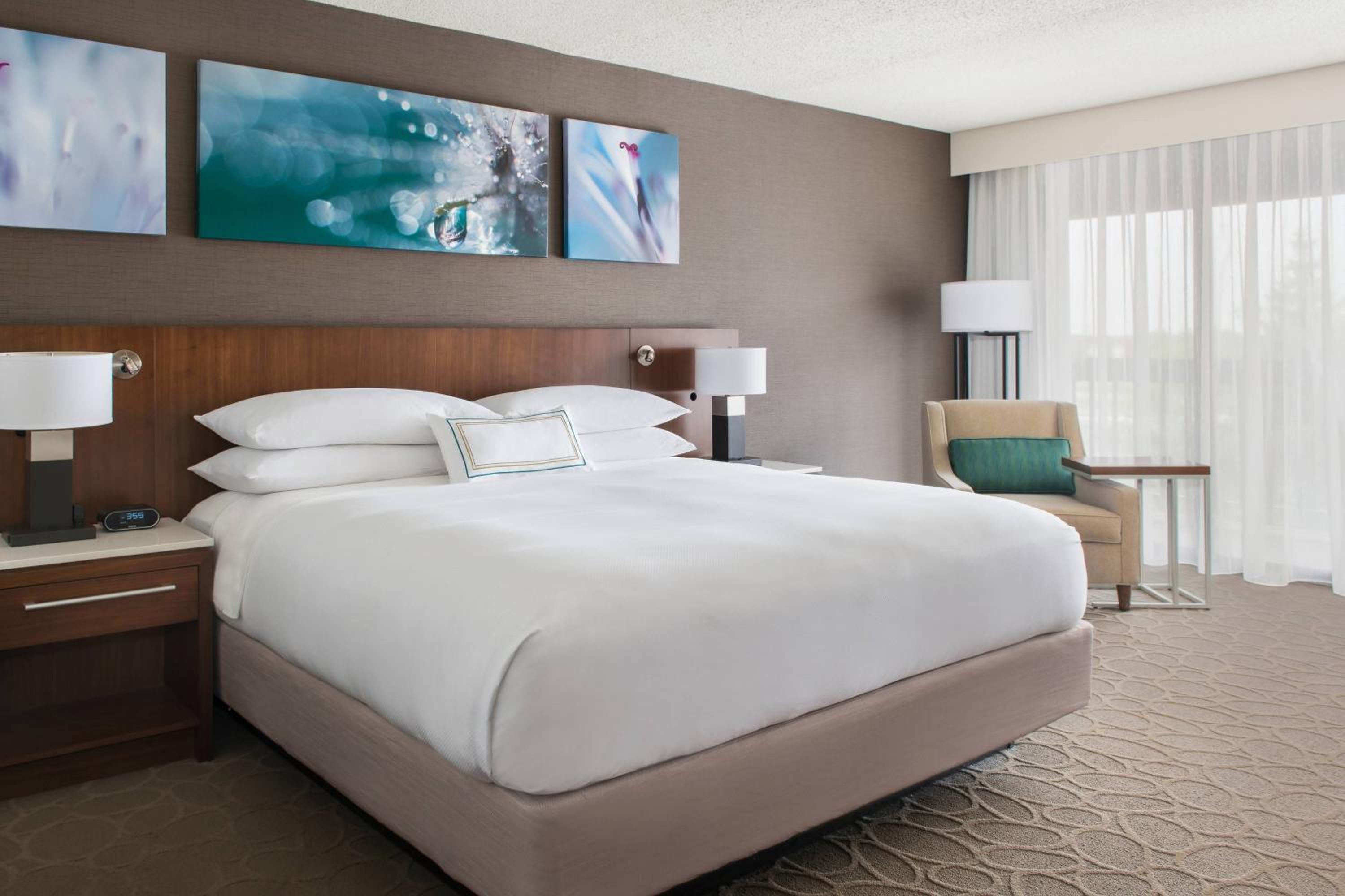 King Room - Concierge Level/High Floor photo 3