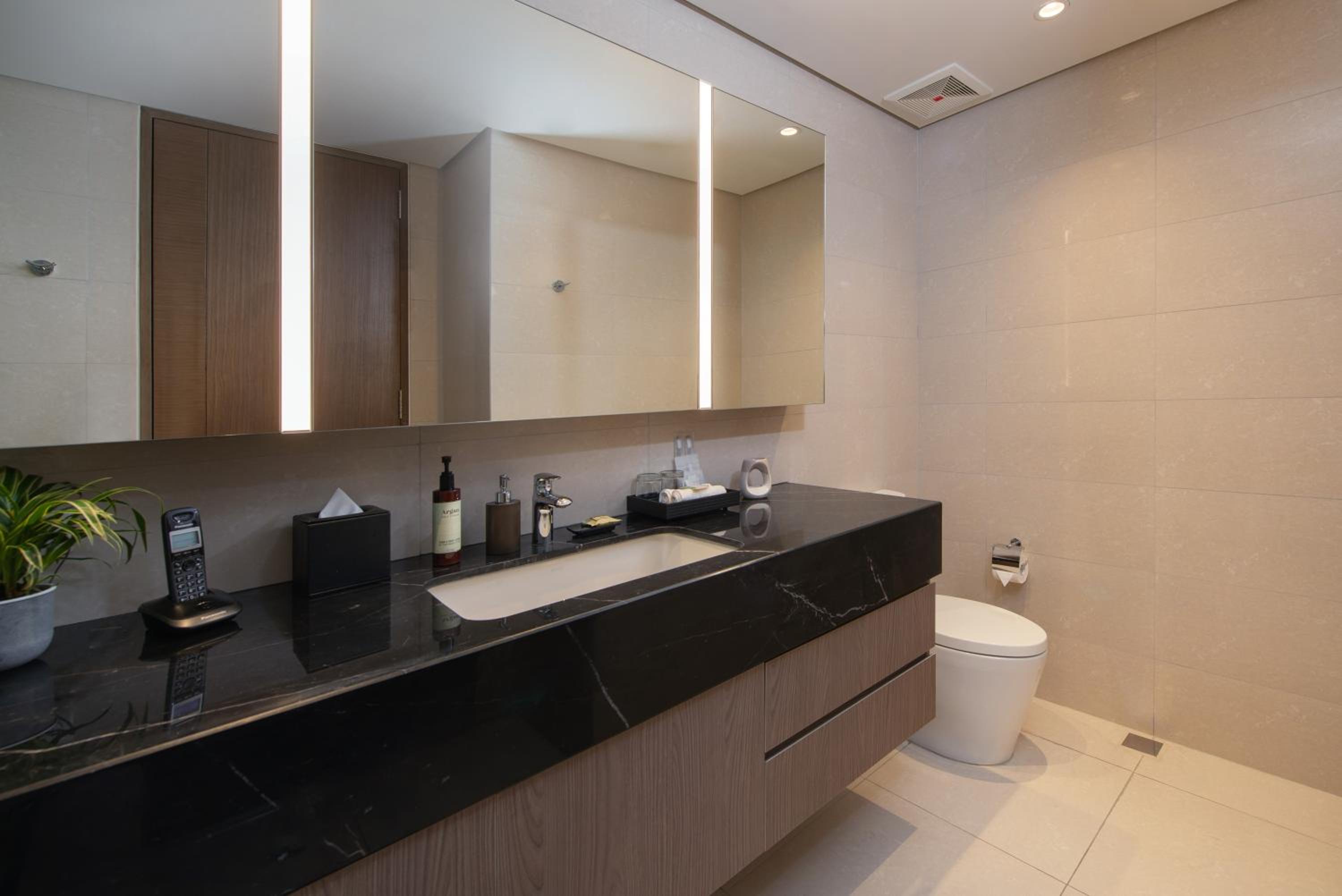 Two-Bedroom Apartment - Photo 6