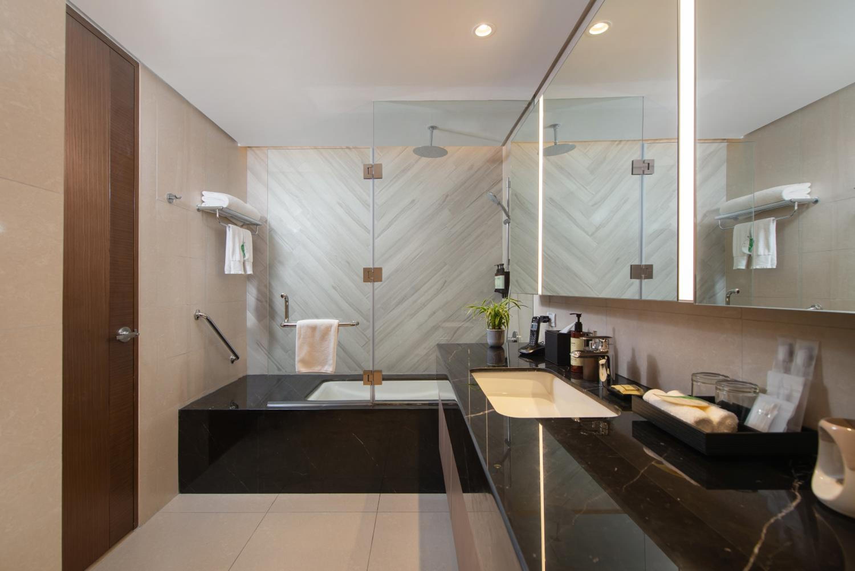 Two-Bedroom Apartment - Photo 16