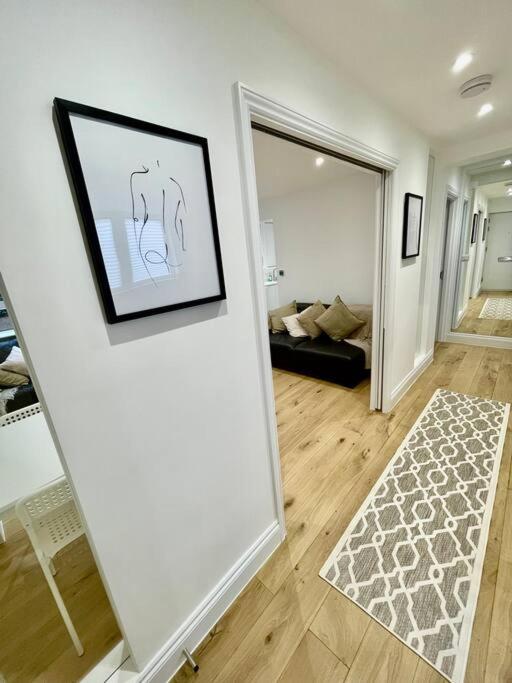 Two-Bedroom Apartment photo 2