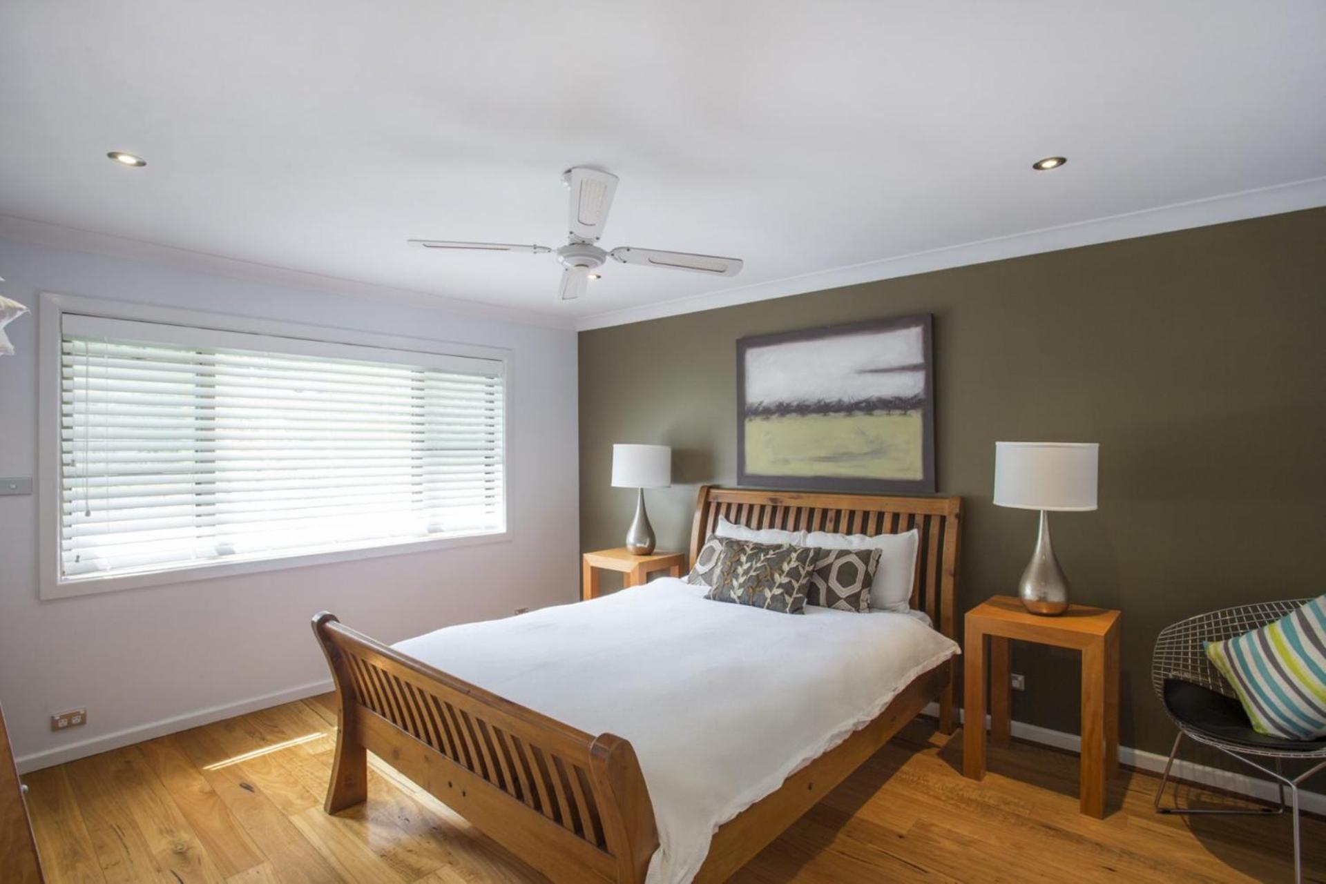 Five-Bedroom House photo 1