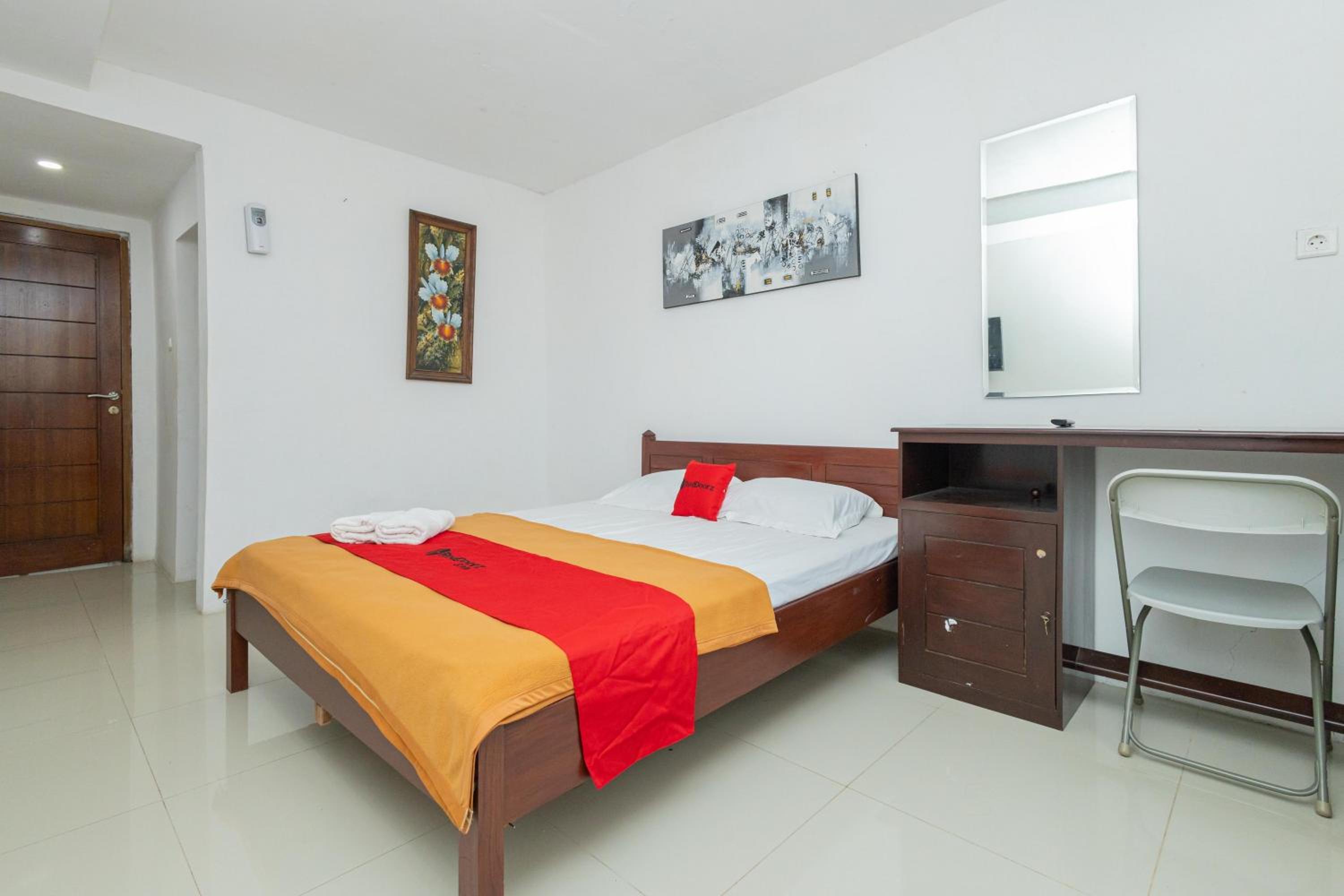 Deluxe Room - Photo 6
