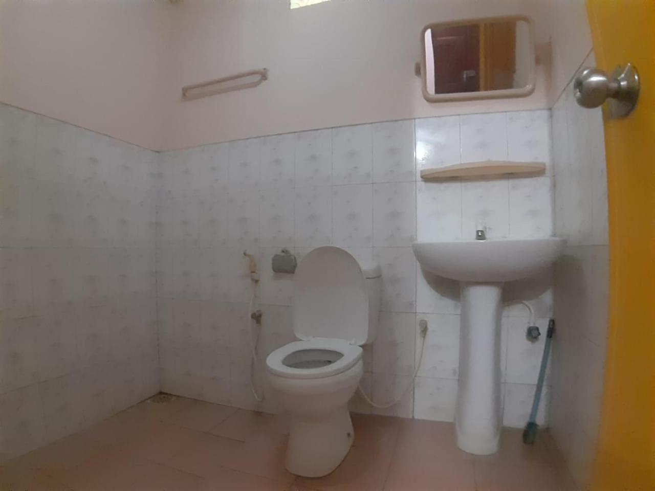 Double Room with Private Bathroom photo 3