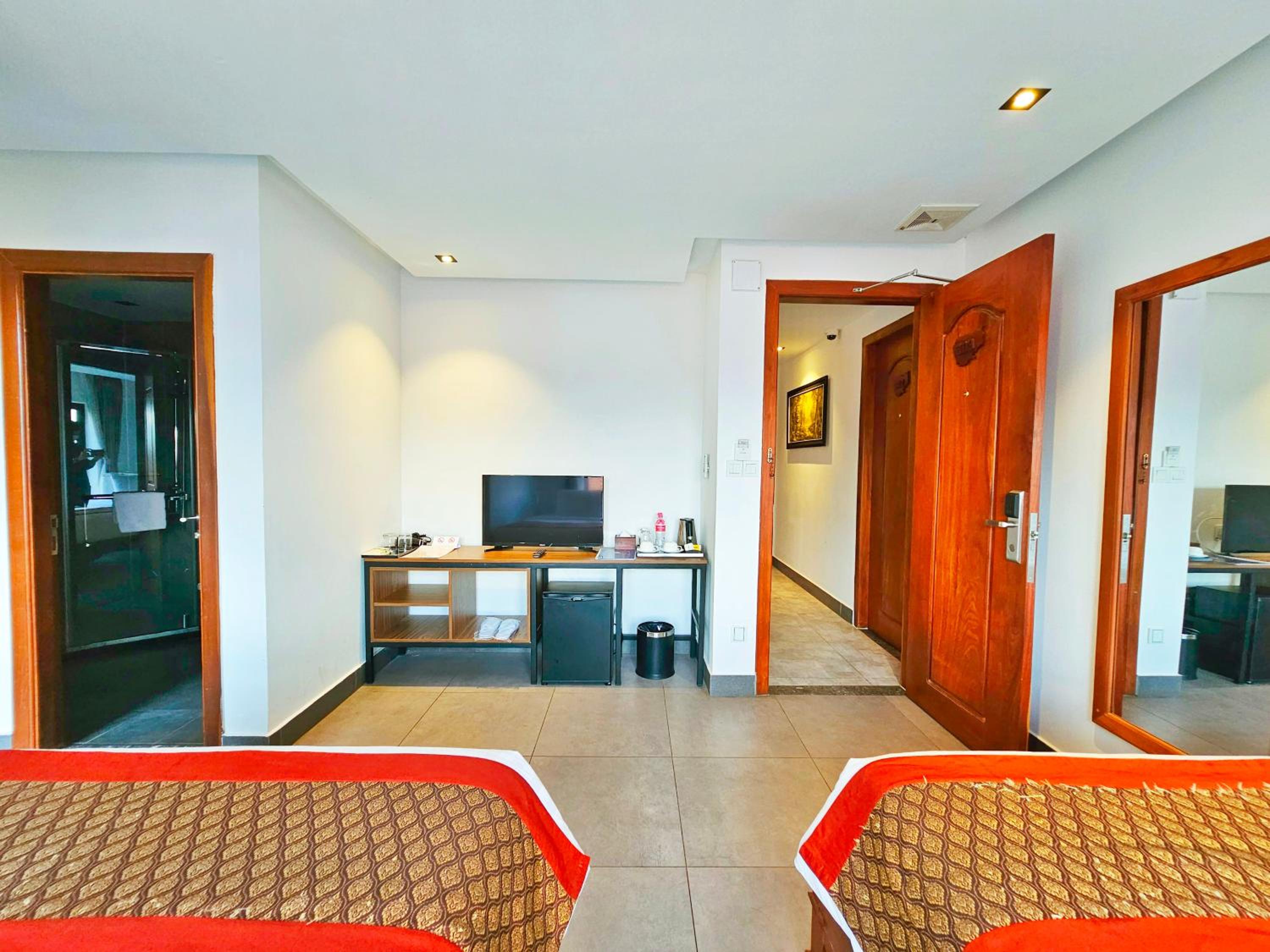 Superior Twin Room - Photo 4